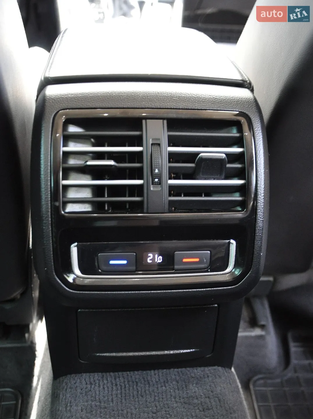 2016 Volkswagen Passat - мініатюра 21