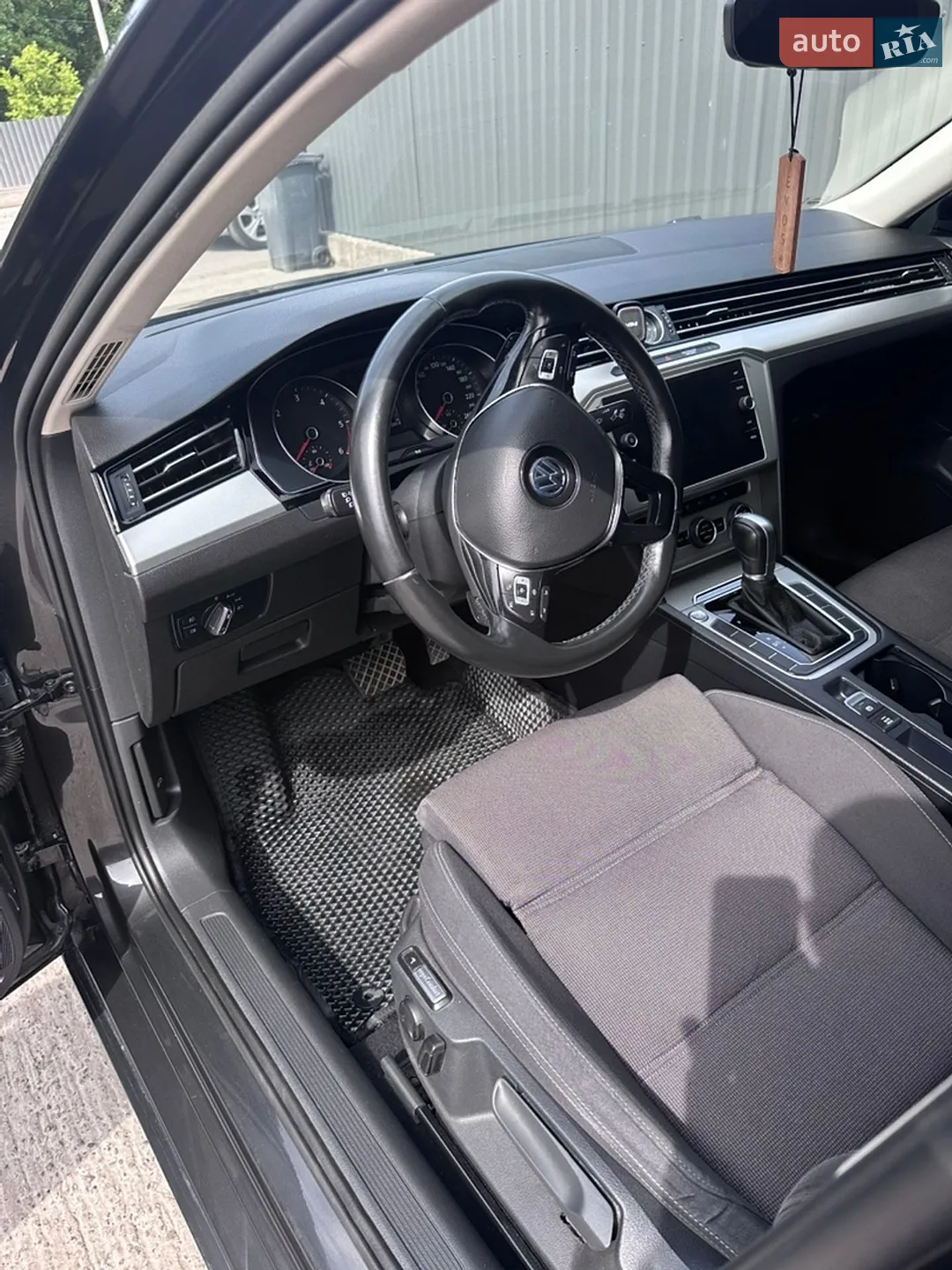 2019 Volkswagen Passat - мініатюра 9