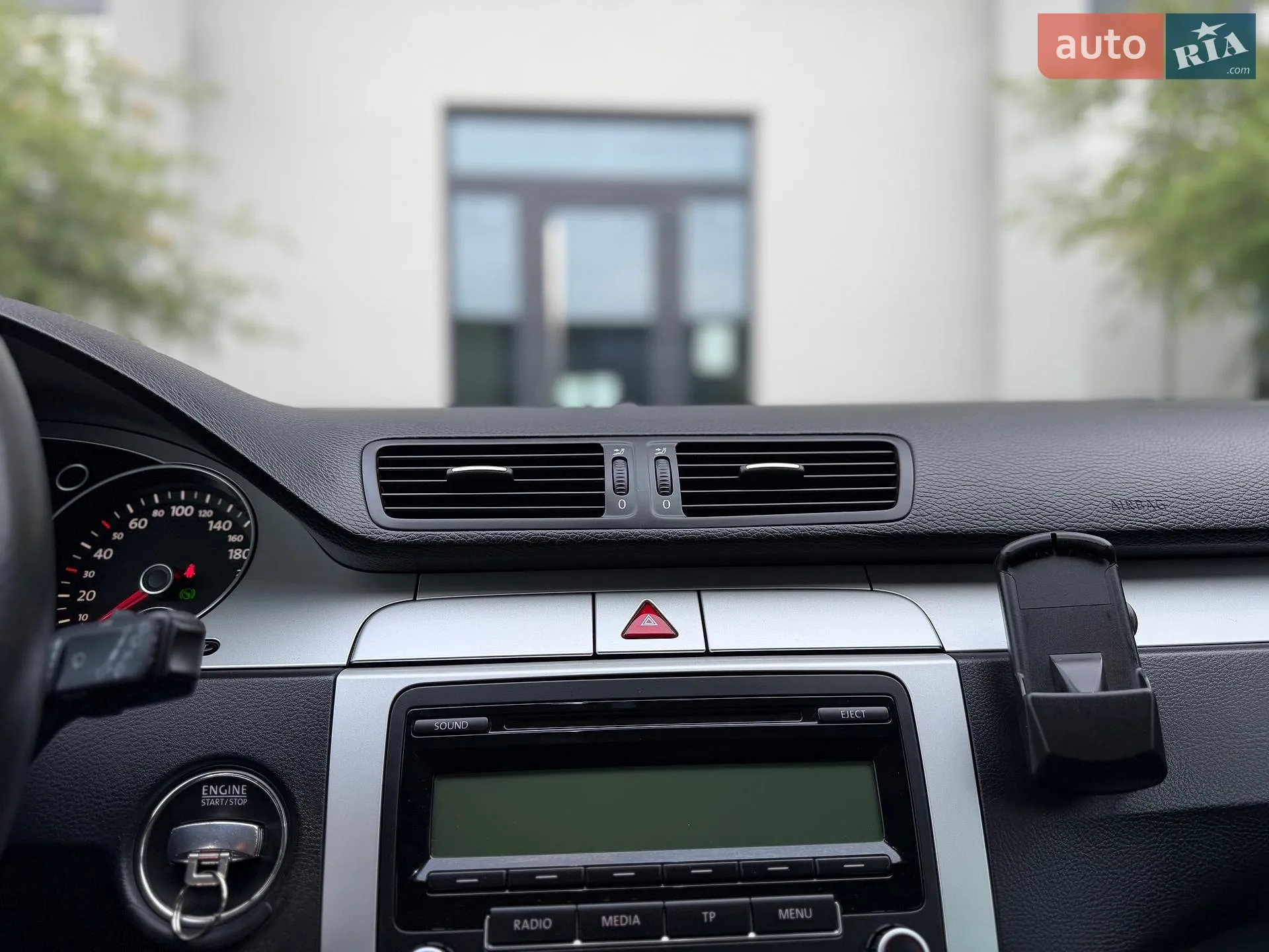 2010 Volkswagen Passat - мініатюра 64