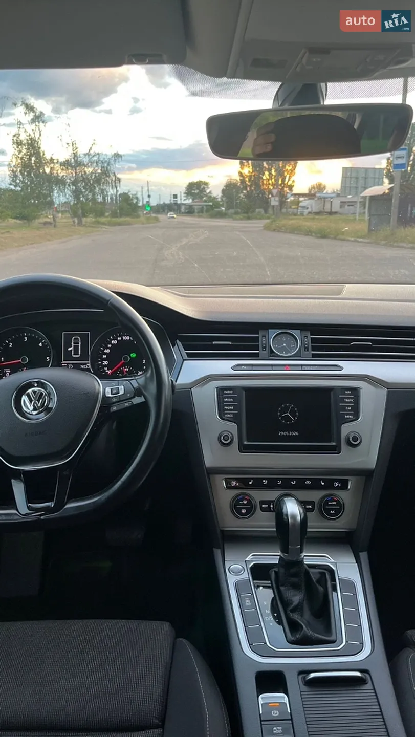 2015 Volkswagen Passat - мініатюра 13