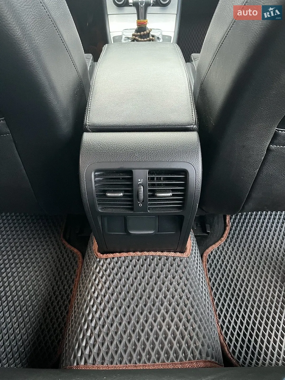 2010 Volkswagen Passat - мініатюра 46