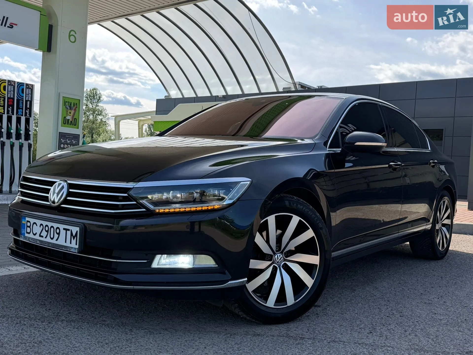 2016 Volkswagen Passat - мініатюра 8
