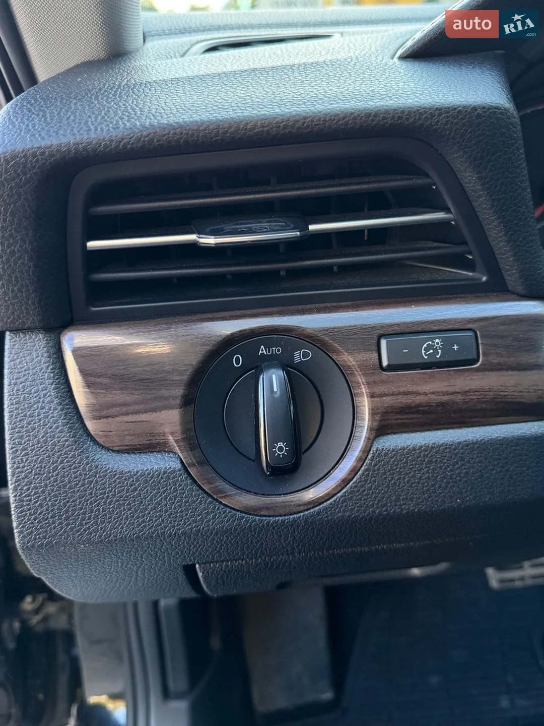 2020 Volkswagen Passat - мініатюра 11
