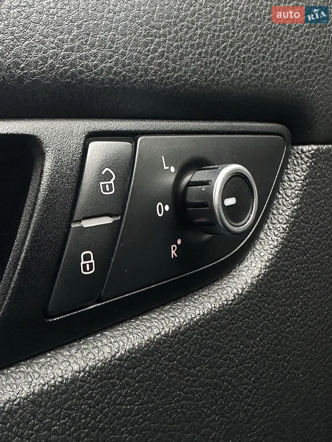 2014 Volkswagen Passat - мініатюра 28