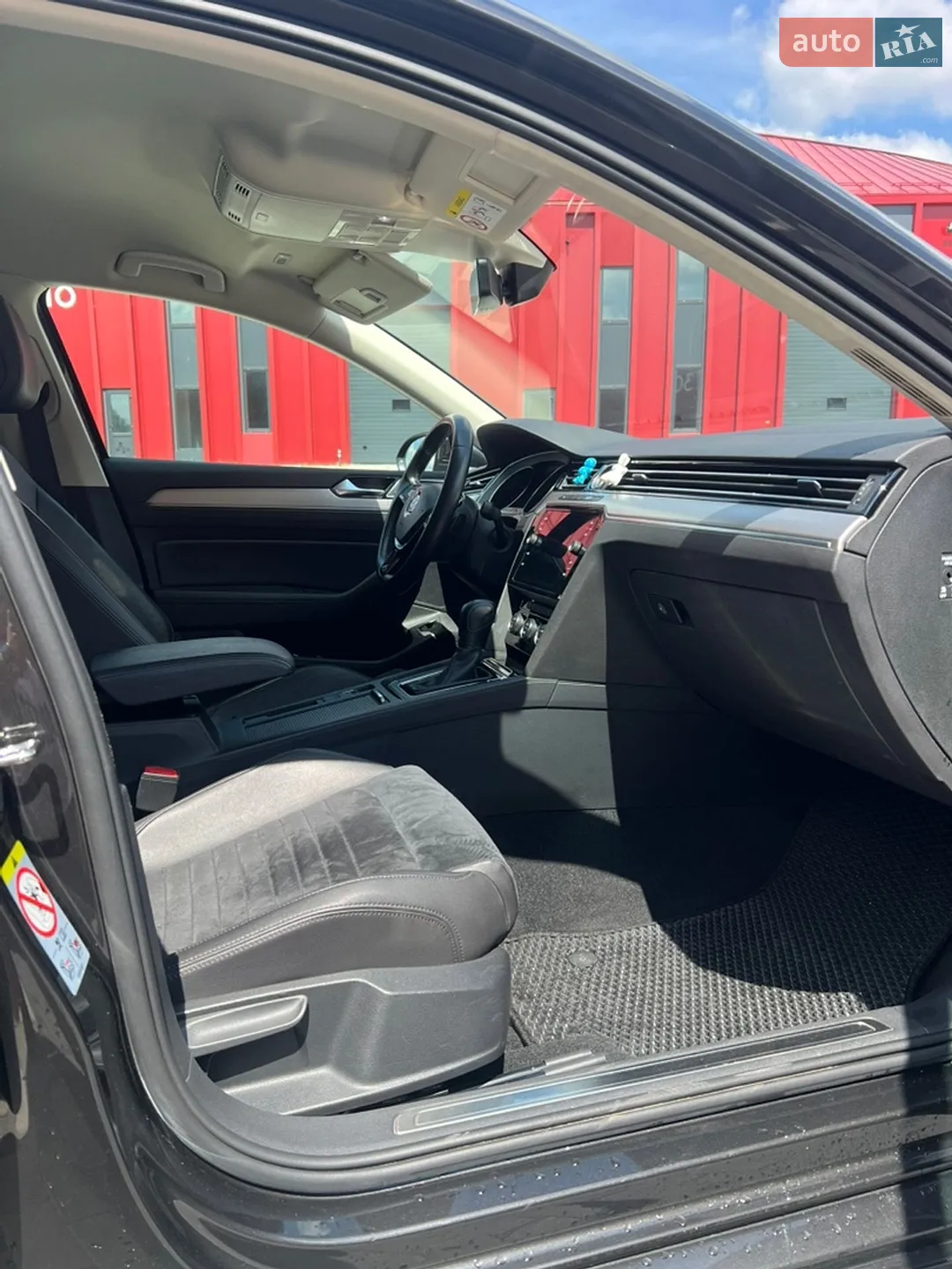 2019 Volkswagen Passat - мініатюра 16