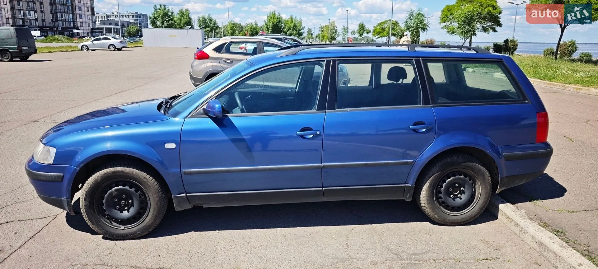 Volkswagen Passat 1998 VIN WVWZZZ3BZXE160498 фото оголошення 2 з 13
