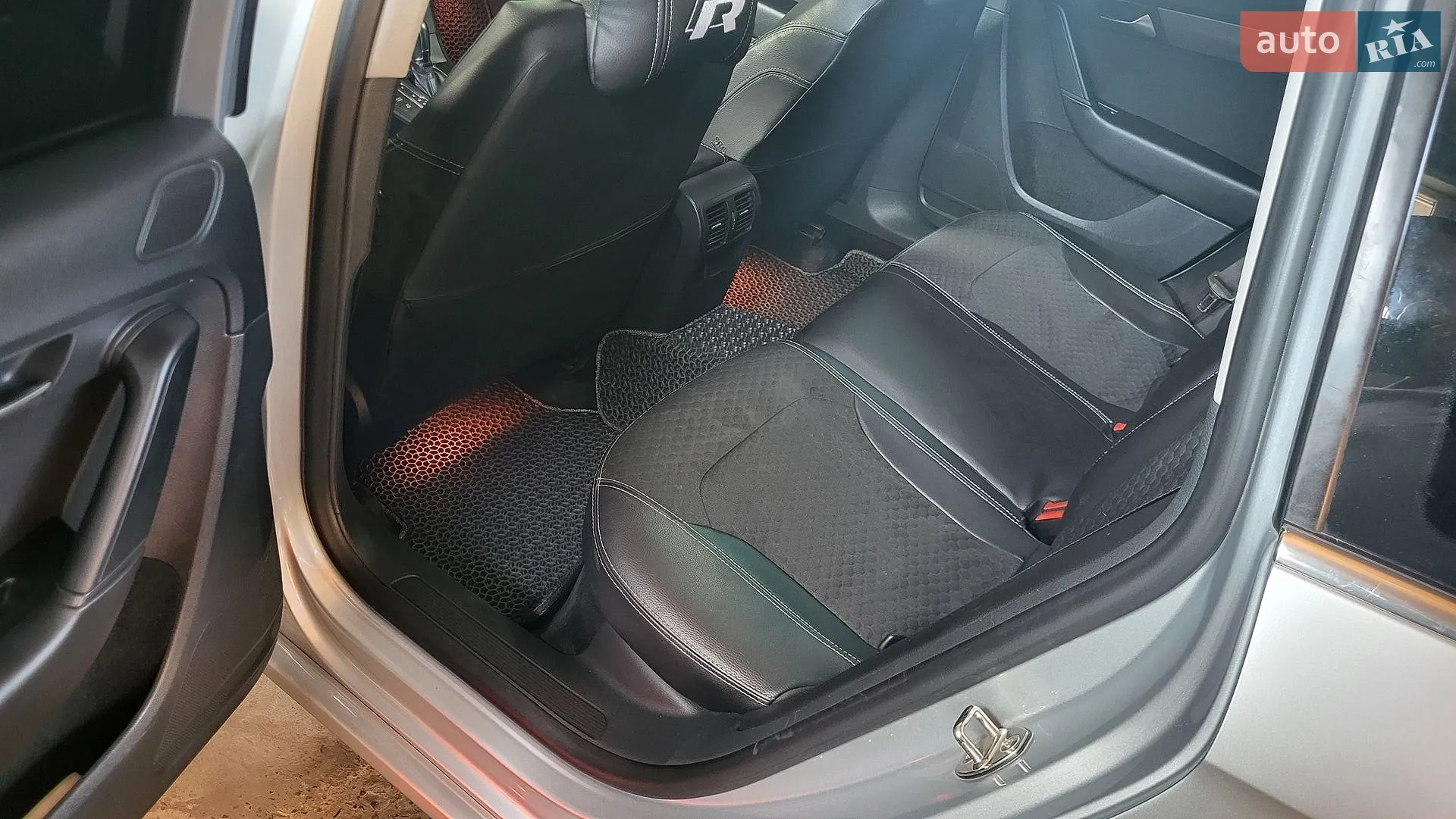 2012 Volkswagen Passat - мініатюра 3
