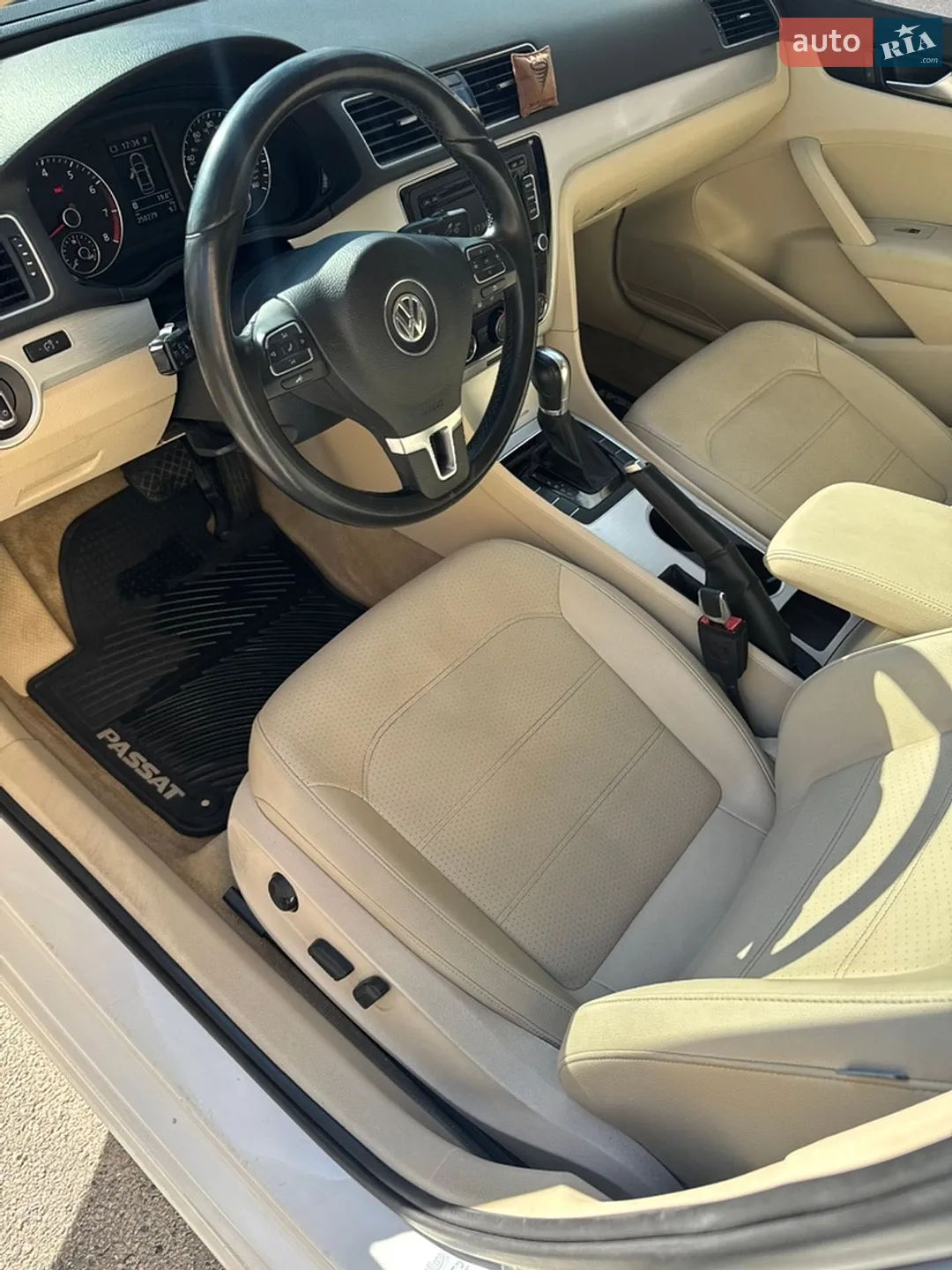 2012 Volkswagen Passat - мініатюра 23
