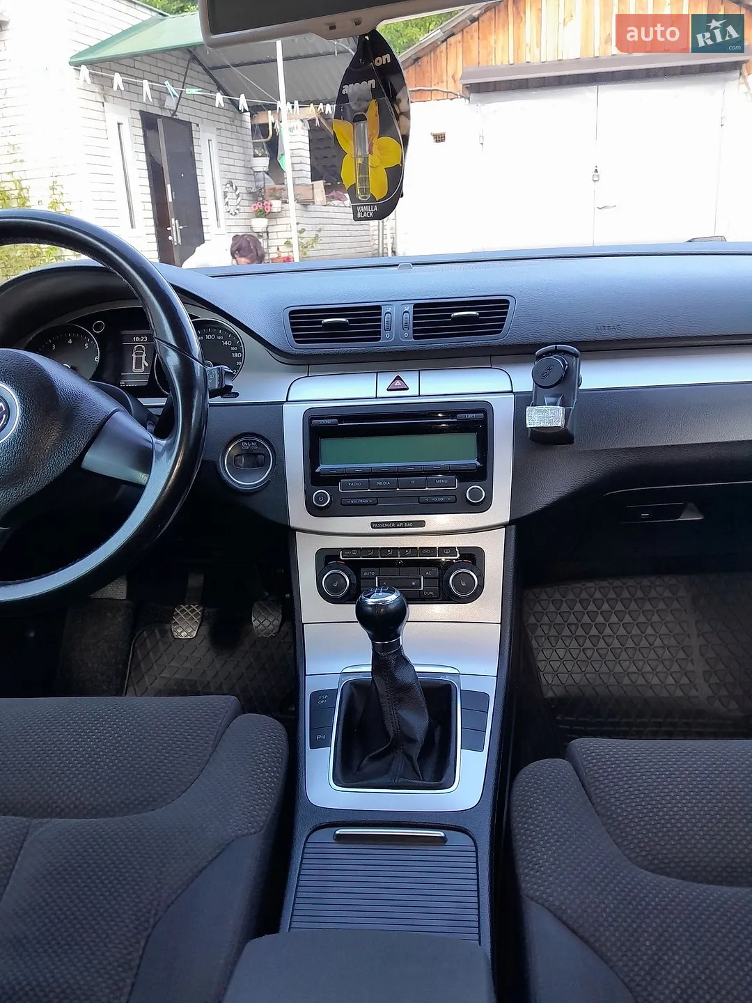 2010 Volkswagen Passat - мініатюра 21