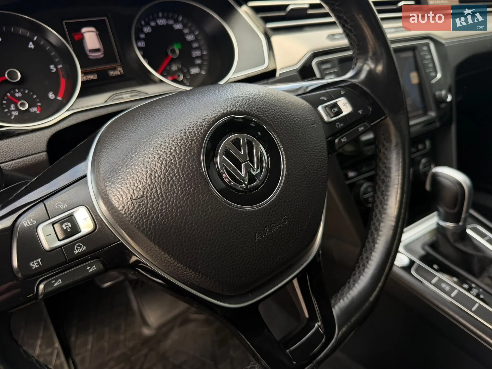 2015 Volkswagen Passat - мініатюра 38