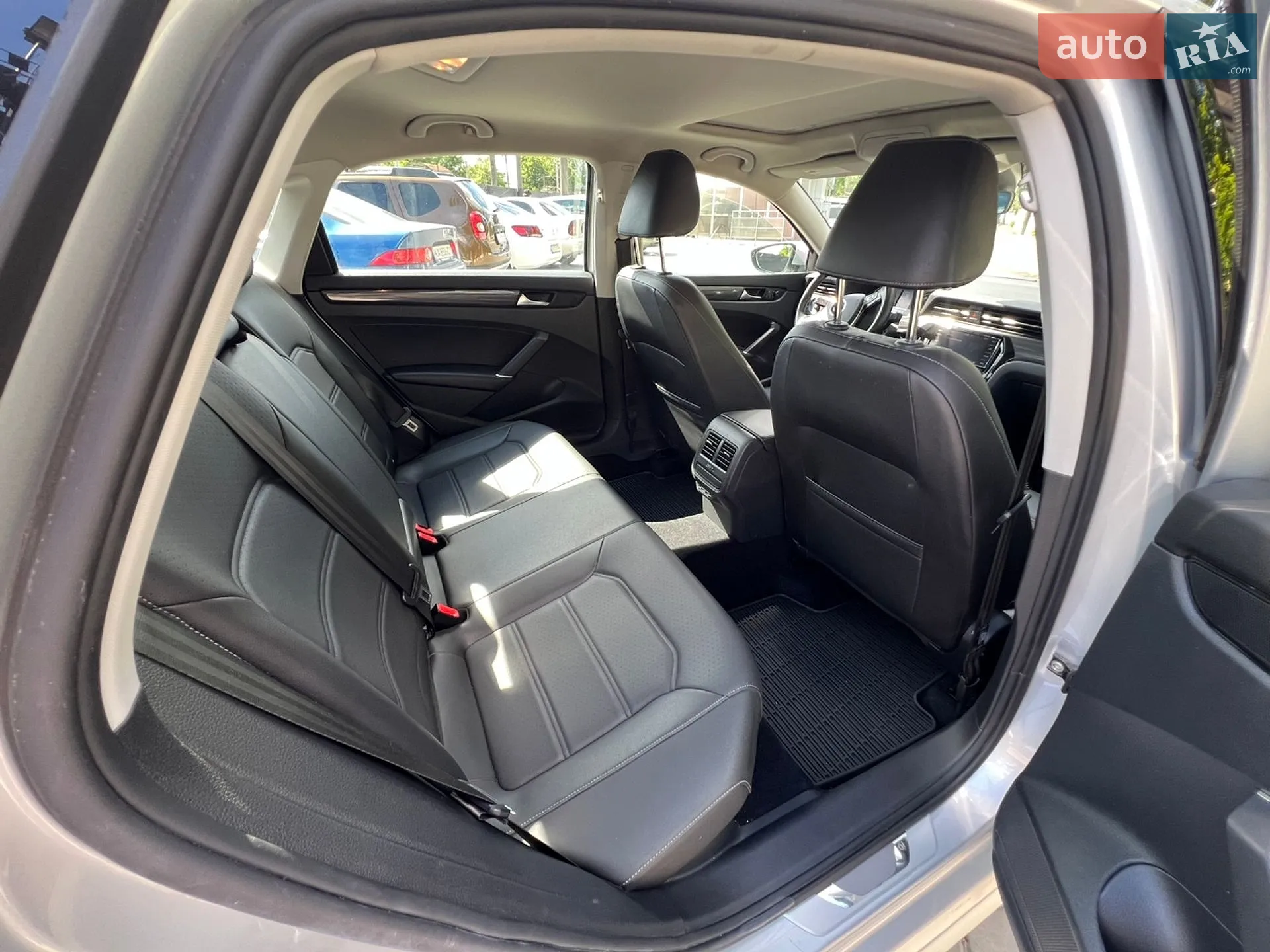 2019 Volkswagen Passat - мініатюра 21