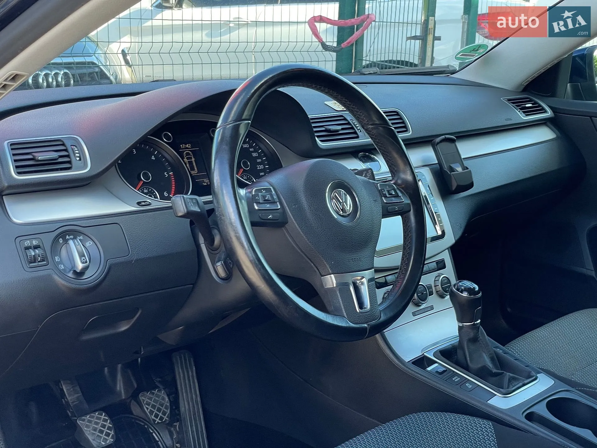 2013 Volkswagen Passat - мініатюра 24