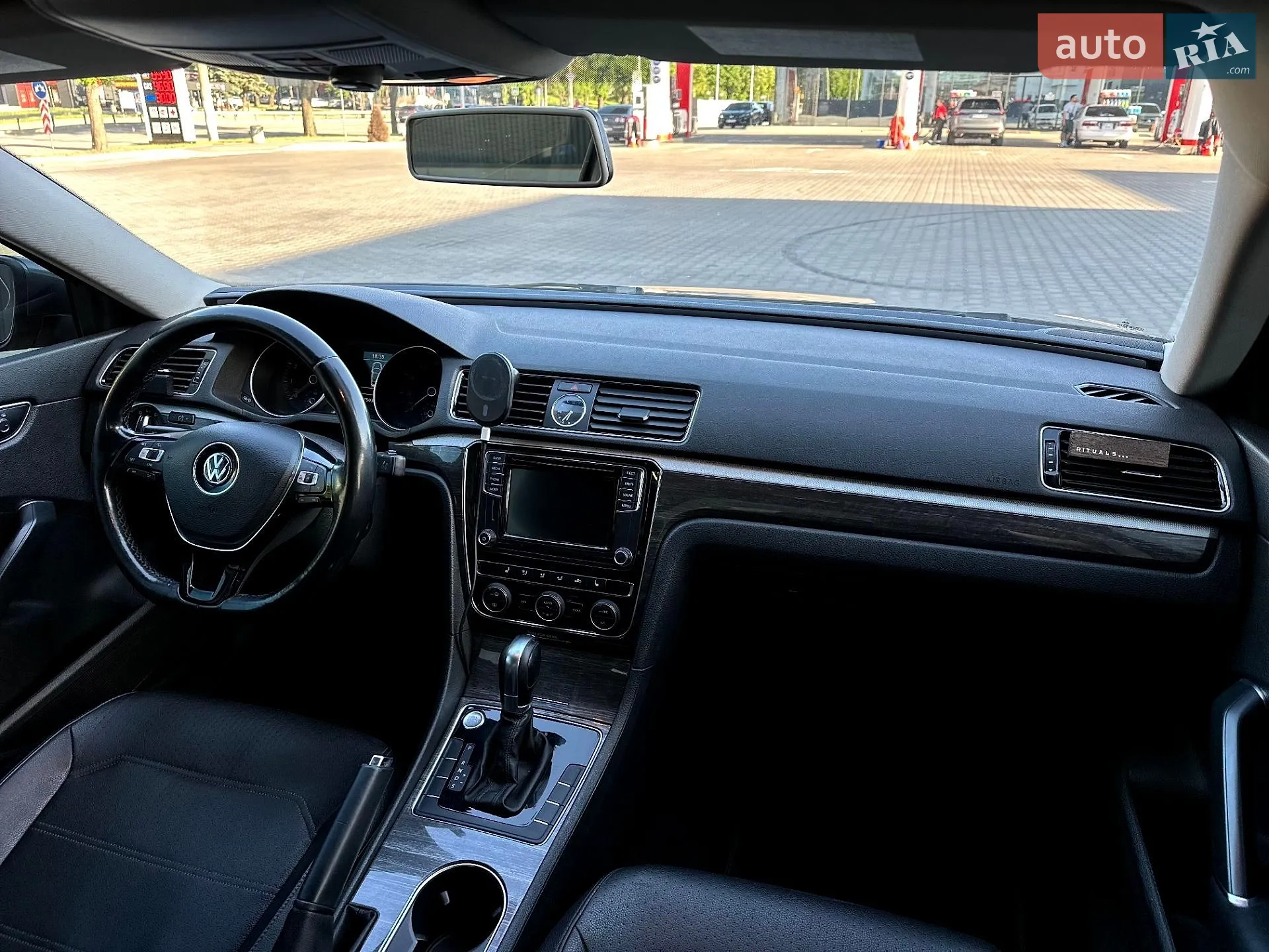 2017 Volkswagen Passat - мініатюра 12