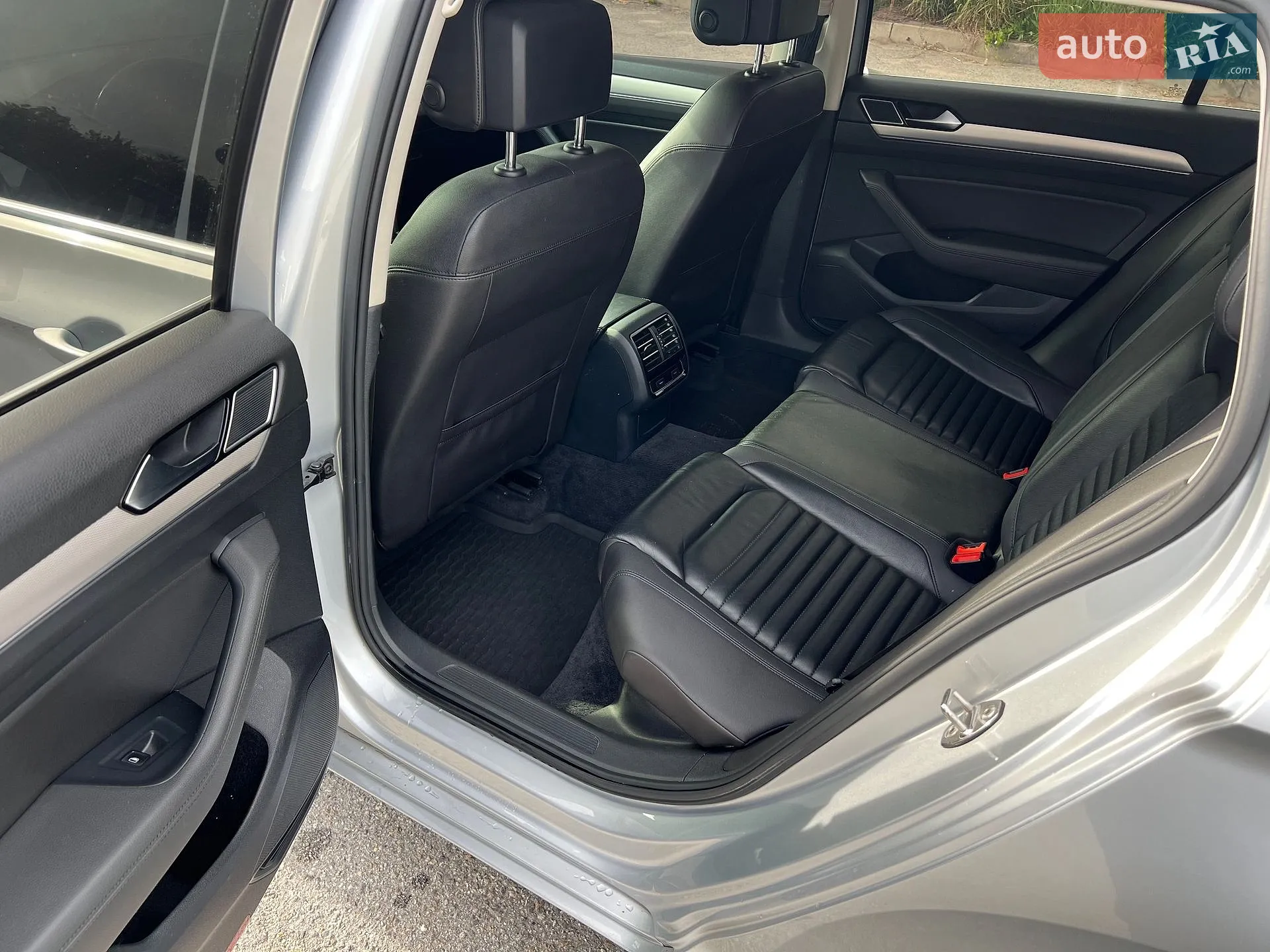 2014 Volkswagen Passat - мініатюра 31