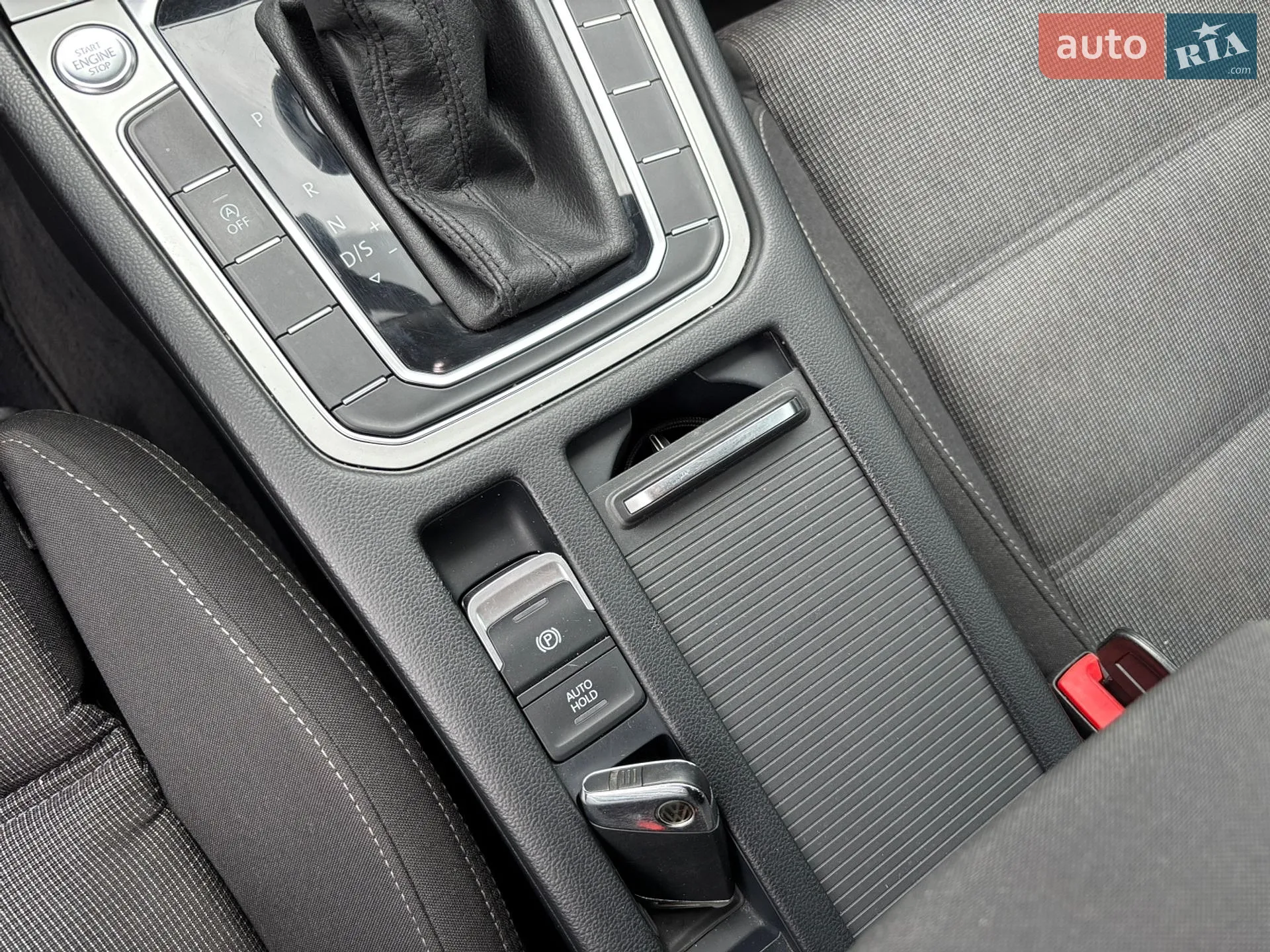 2015 Volkswagen Passat - мініатюра 41