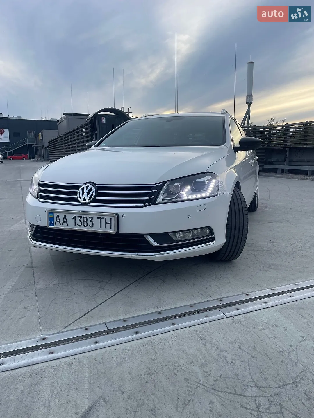 2014 Volkswagen Passat - мініатюра 2