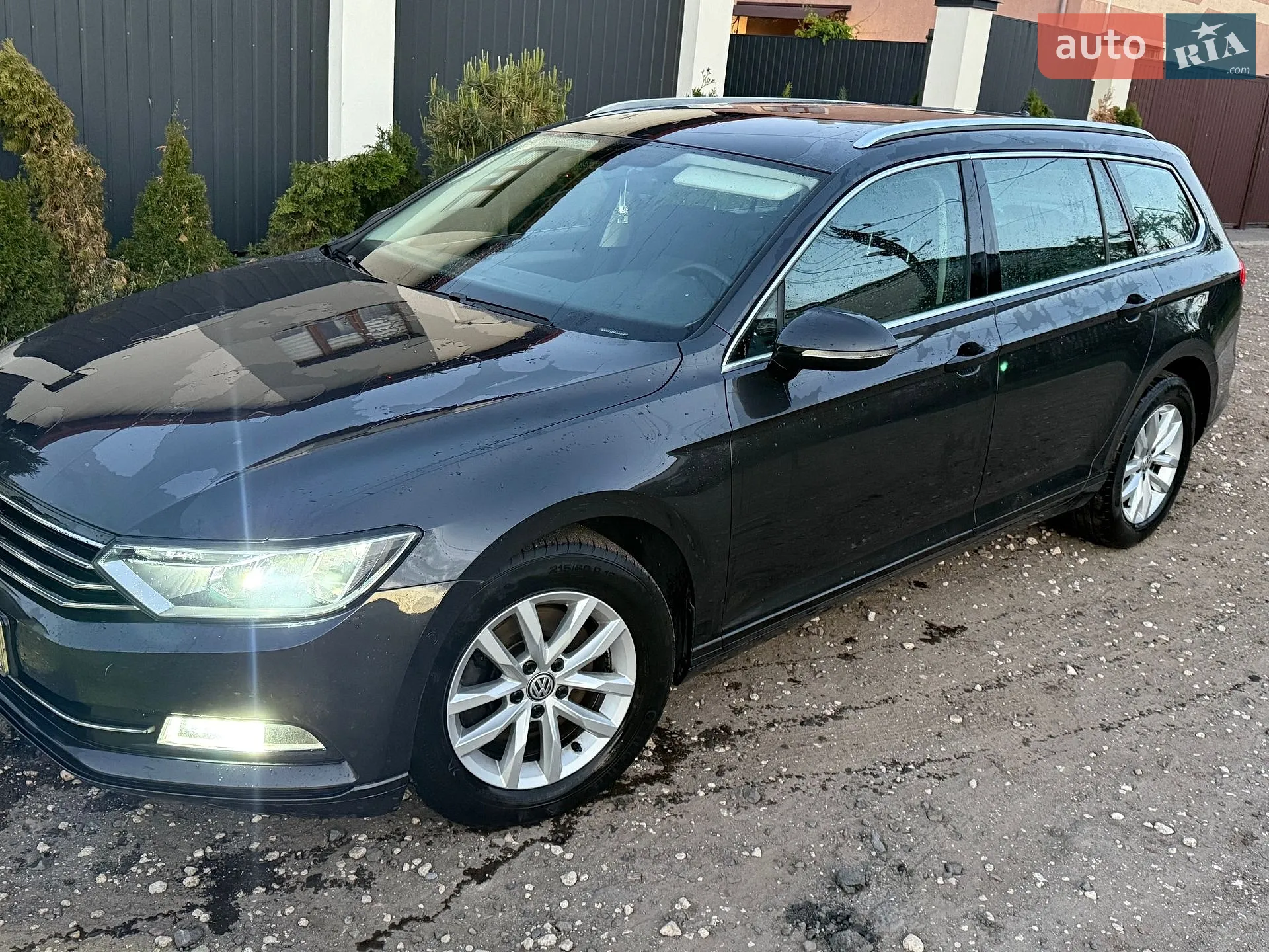 2017 Volkswagen Passat - мініатюра 2