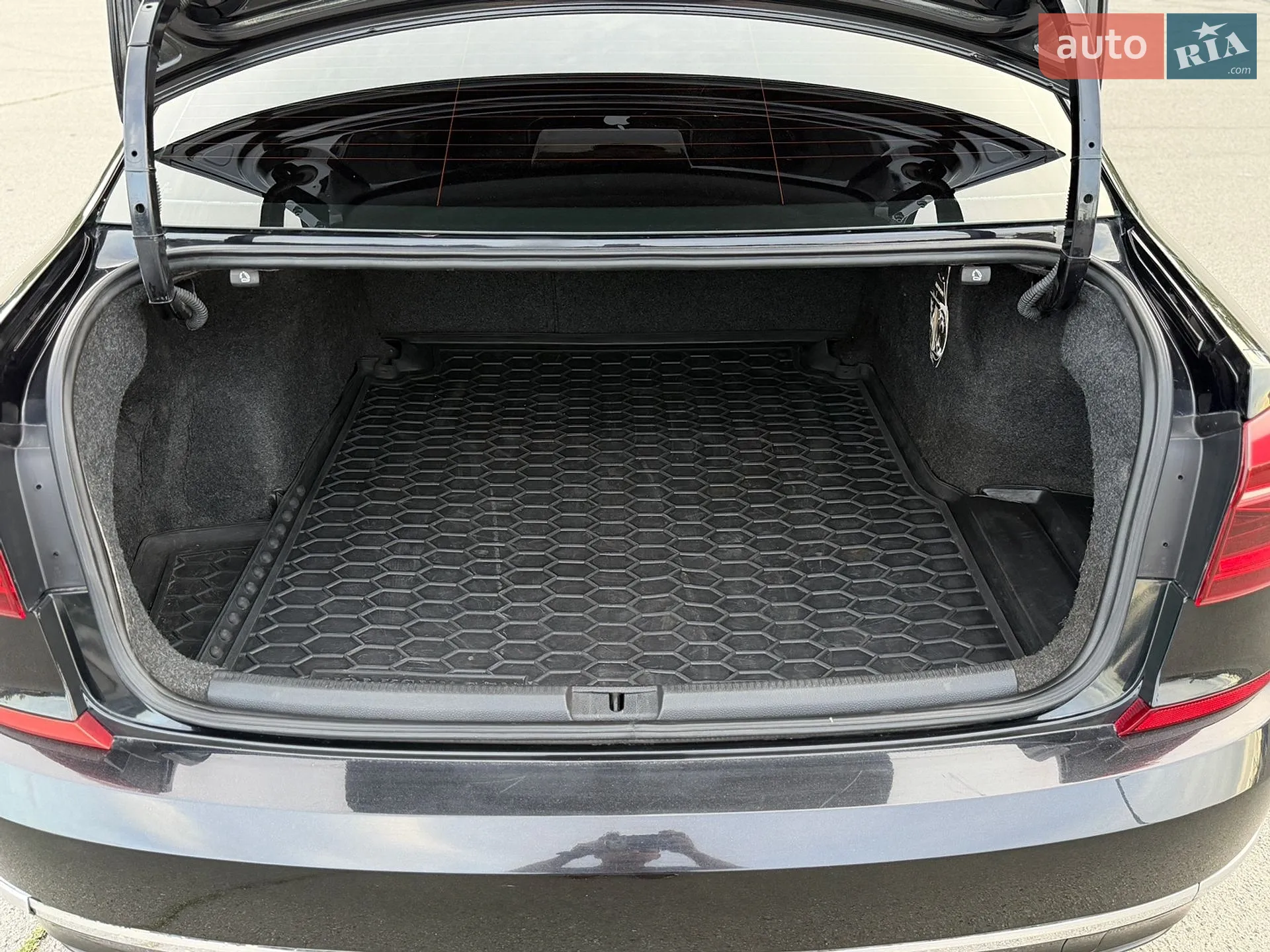 2017 Volkswagen Passat - мініатюра 15