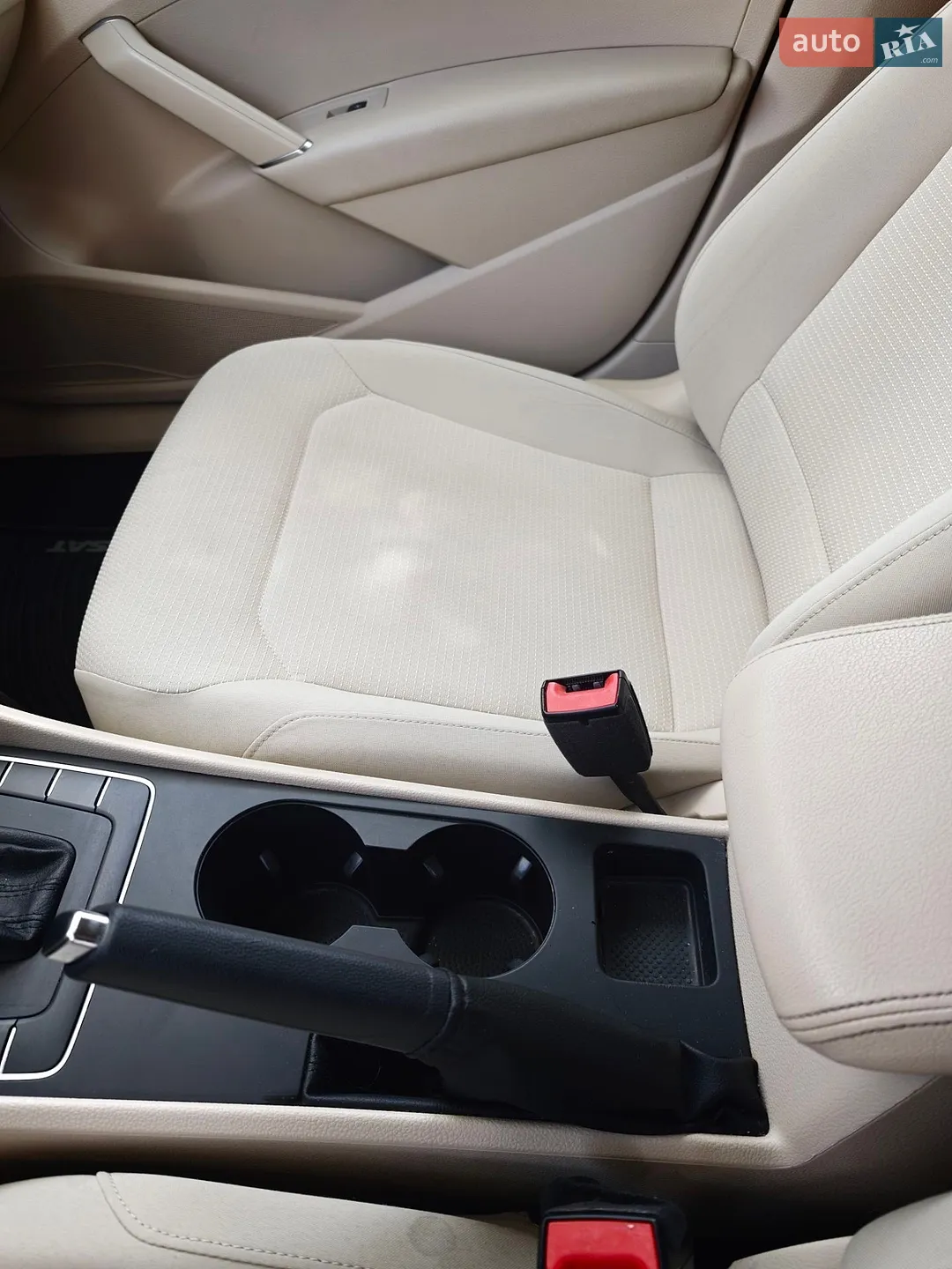 2016 Volkswagen Passat - мініатюра 8