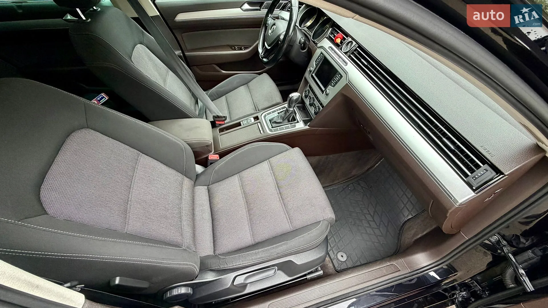 2015 Volkswagen Passat - мініатюра 18