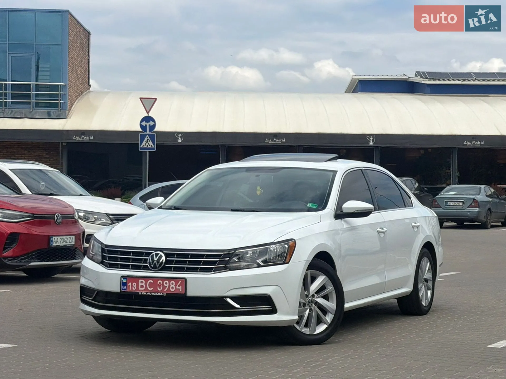 2018 Volkswagen Passat - мініатюра 2