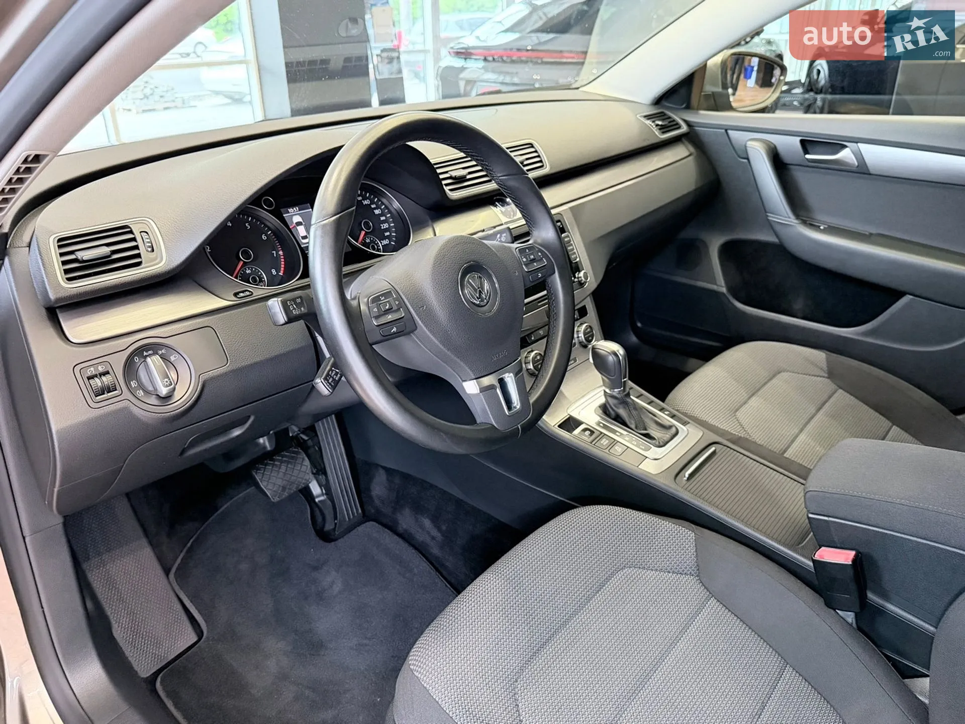 2013 Volkswagen Passat - мініатюра 22