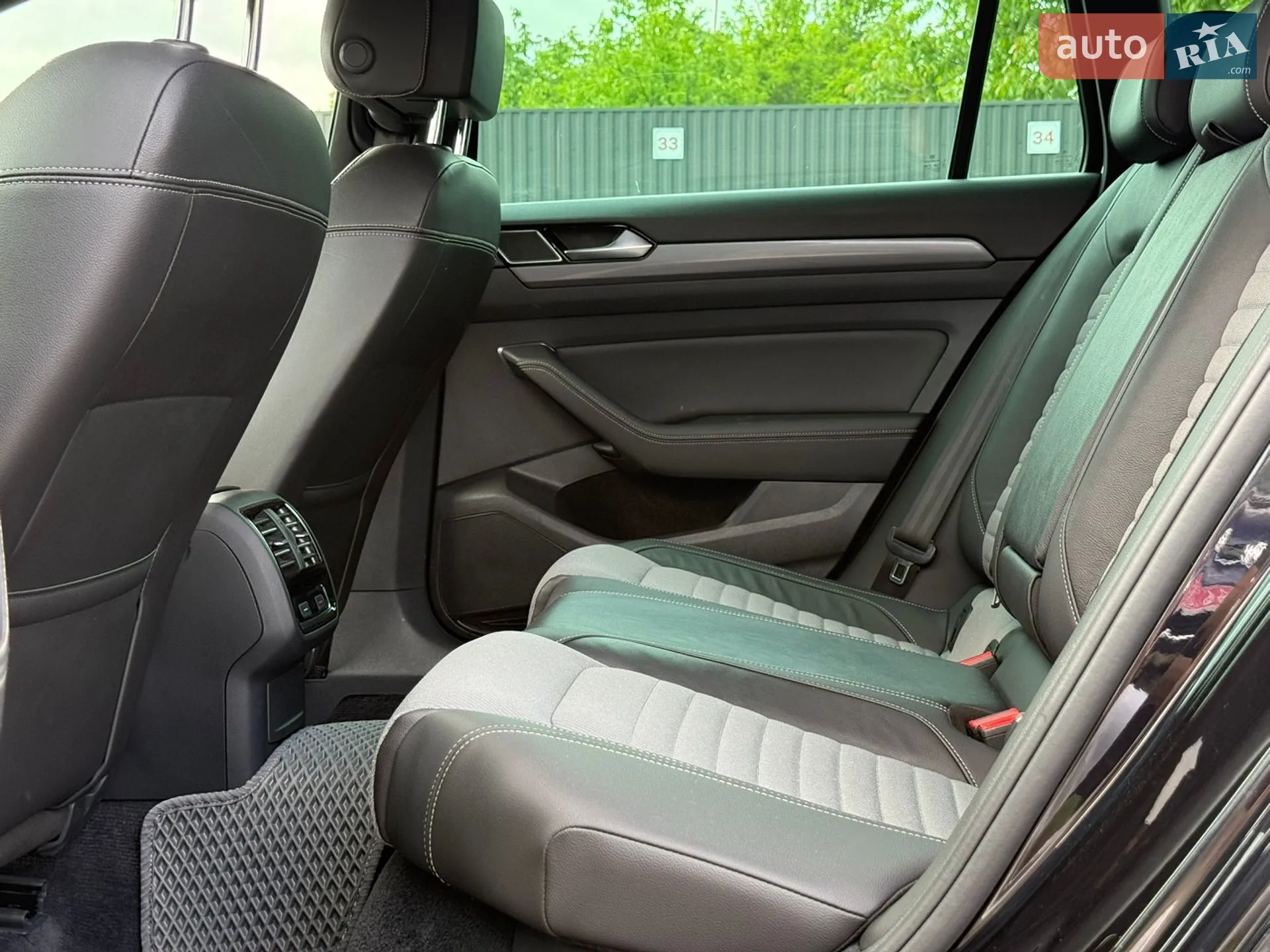 2016 Volkswagen Passat - мініатюра 27