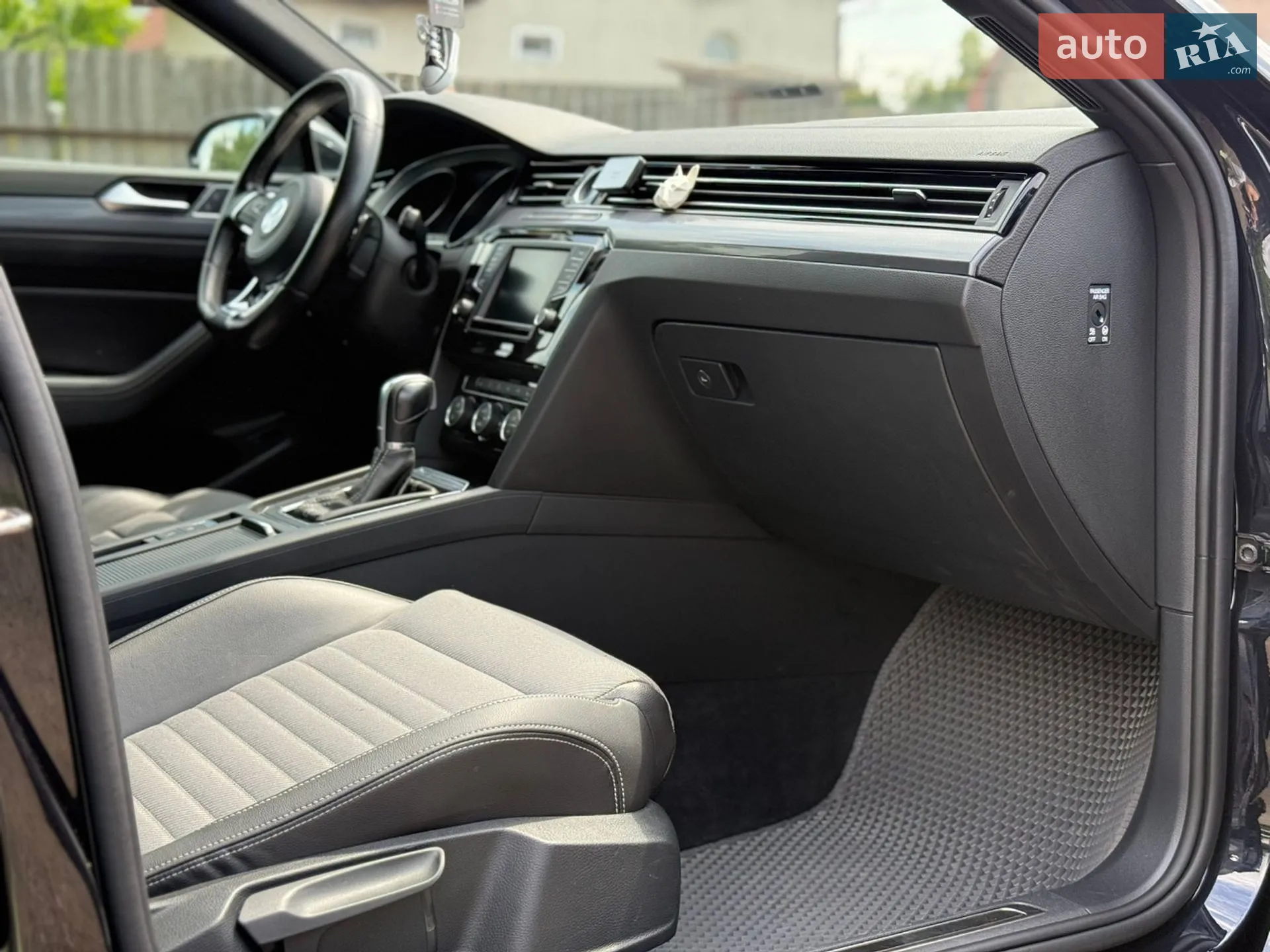 2016 Volkswagen Passat - мініатюра 40