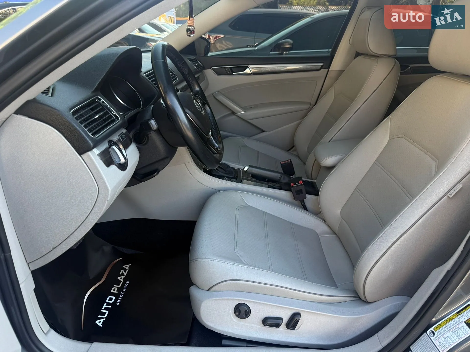 2017 Volkswagen Passat - мініатюра 34