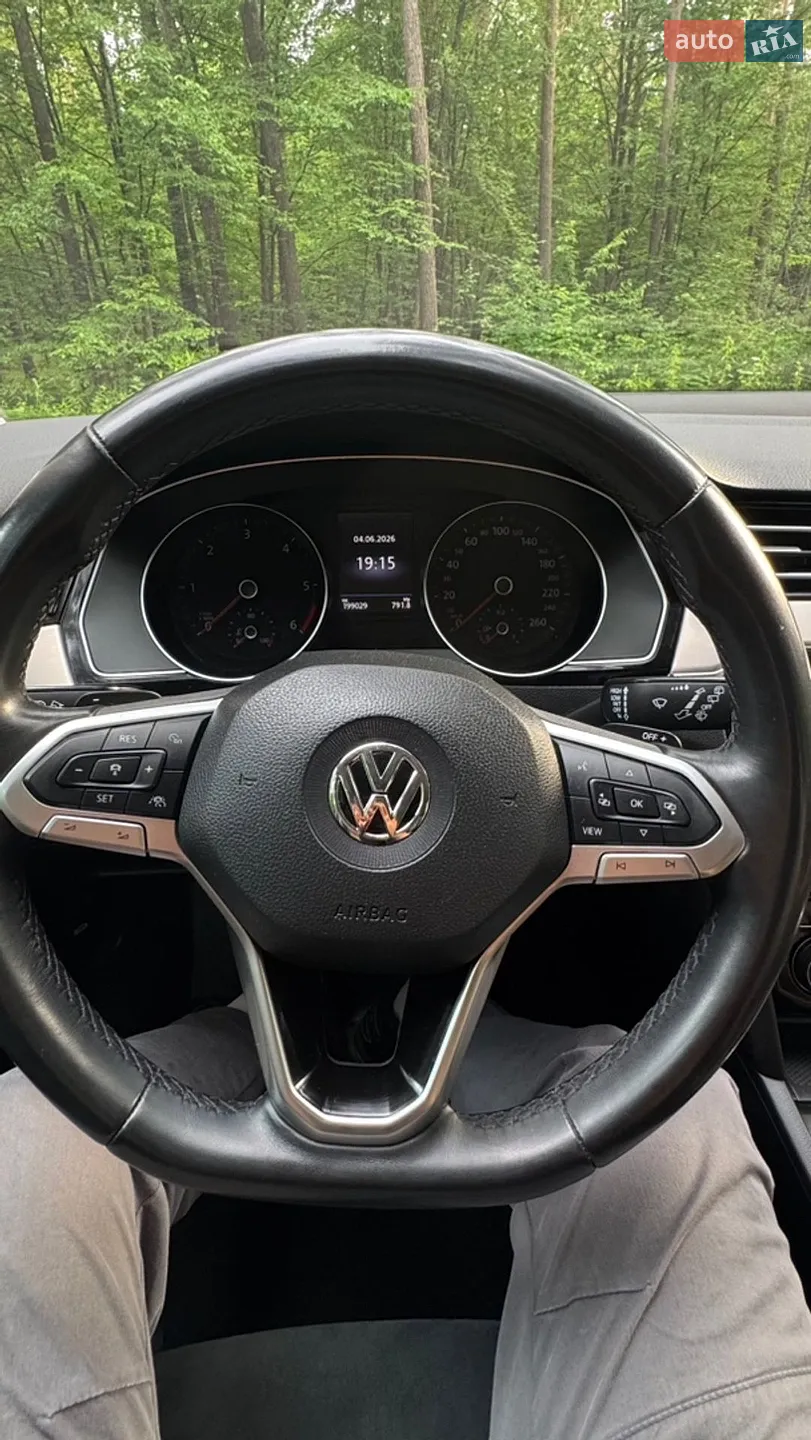 2019 Volkswagen Passat - мініатюра 37