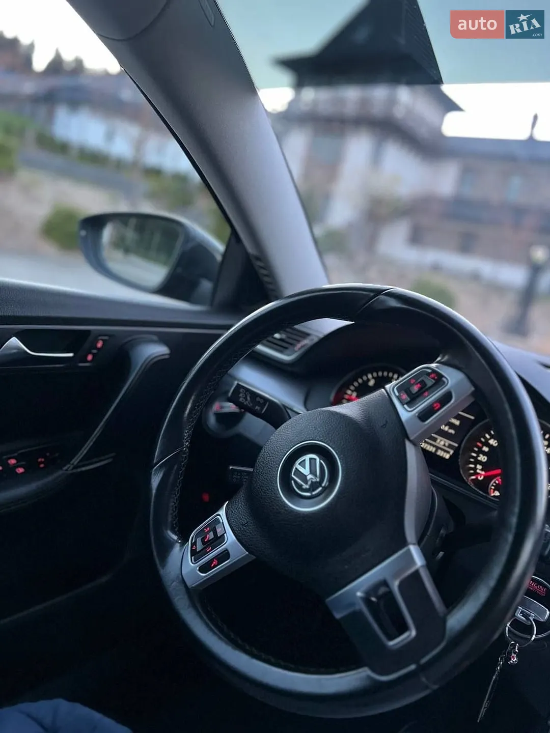 2011 Volkswagen Passat - мініатюра 24