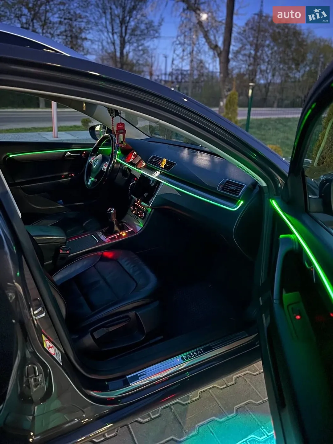 2011 Volkswagen Passat - мініатюра 37