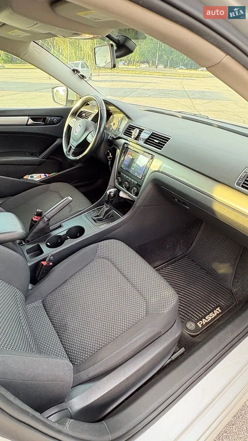 2013 Volkswagen Passat - мініатюра 9