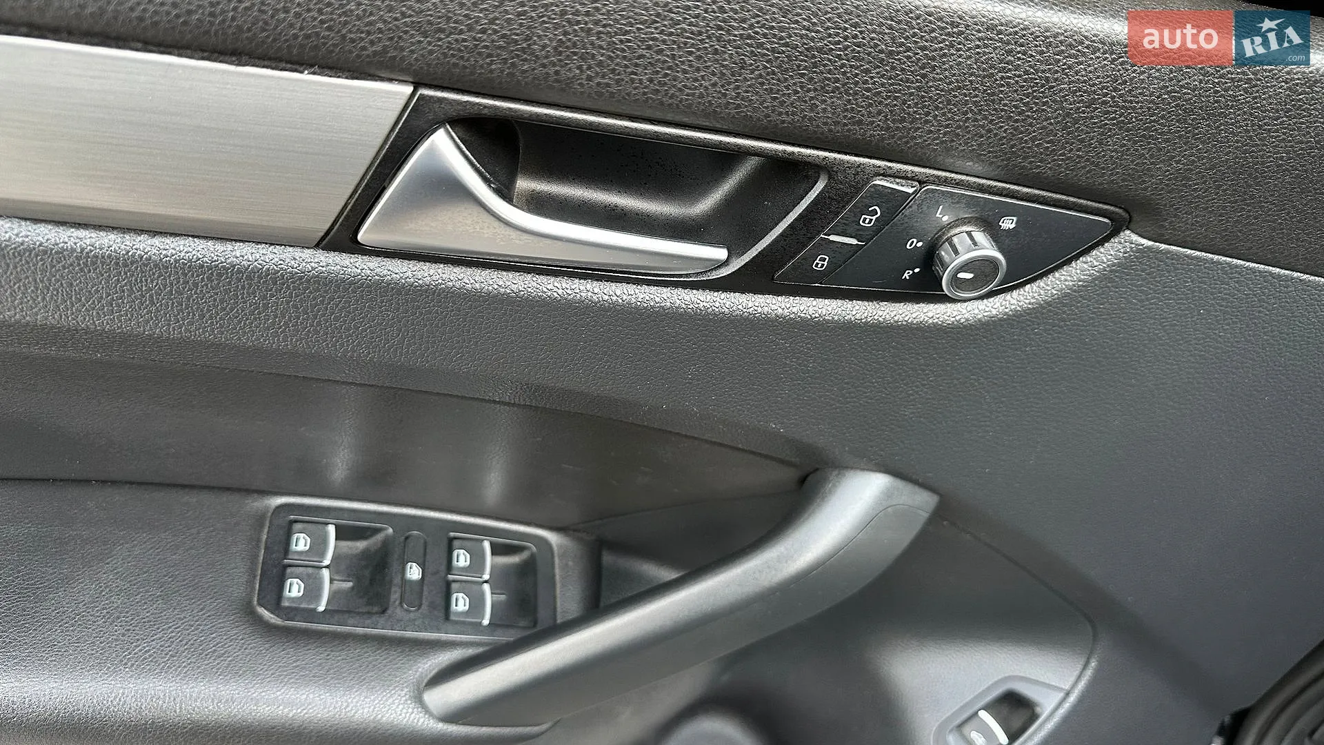 2014 Volkswagen Passat - мініатюра 28