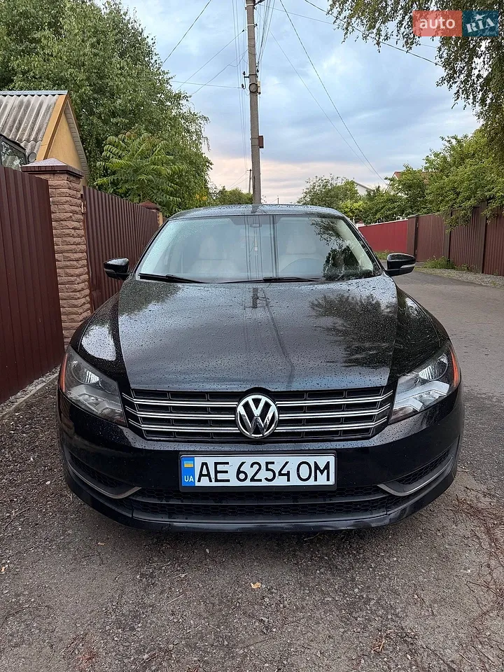 2013 Volkswagen Passat - мініатюра 32