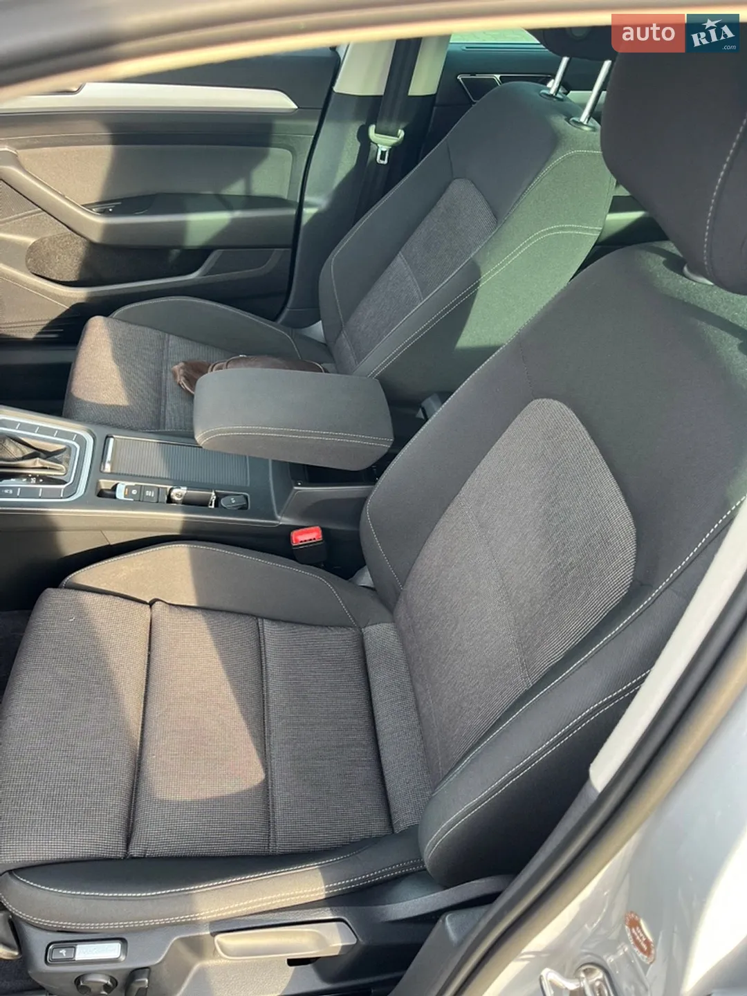 2015 Volkswagen Passat - мініатюра 9
