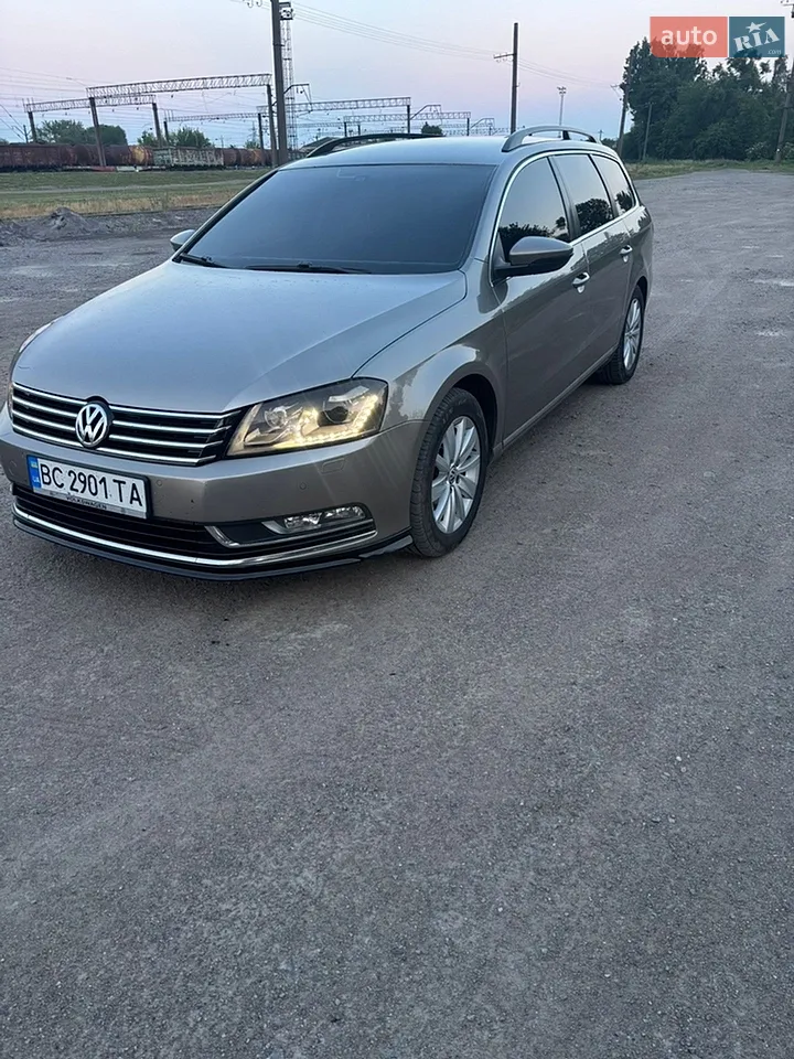 2013 Volkswagen Passat - мініатюра 17