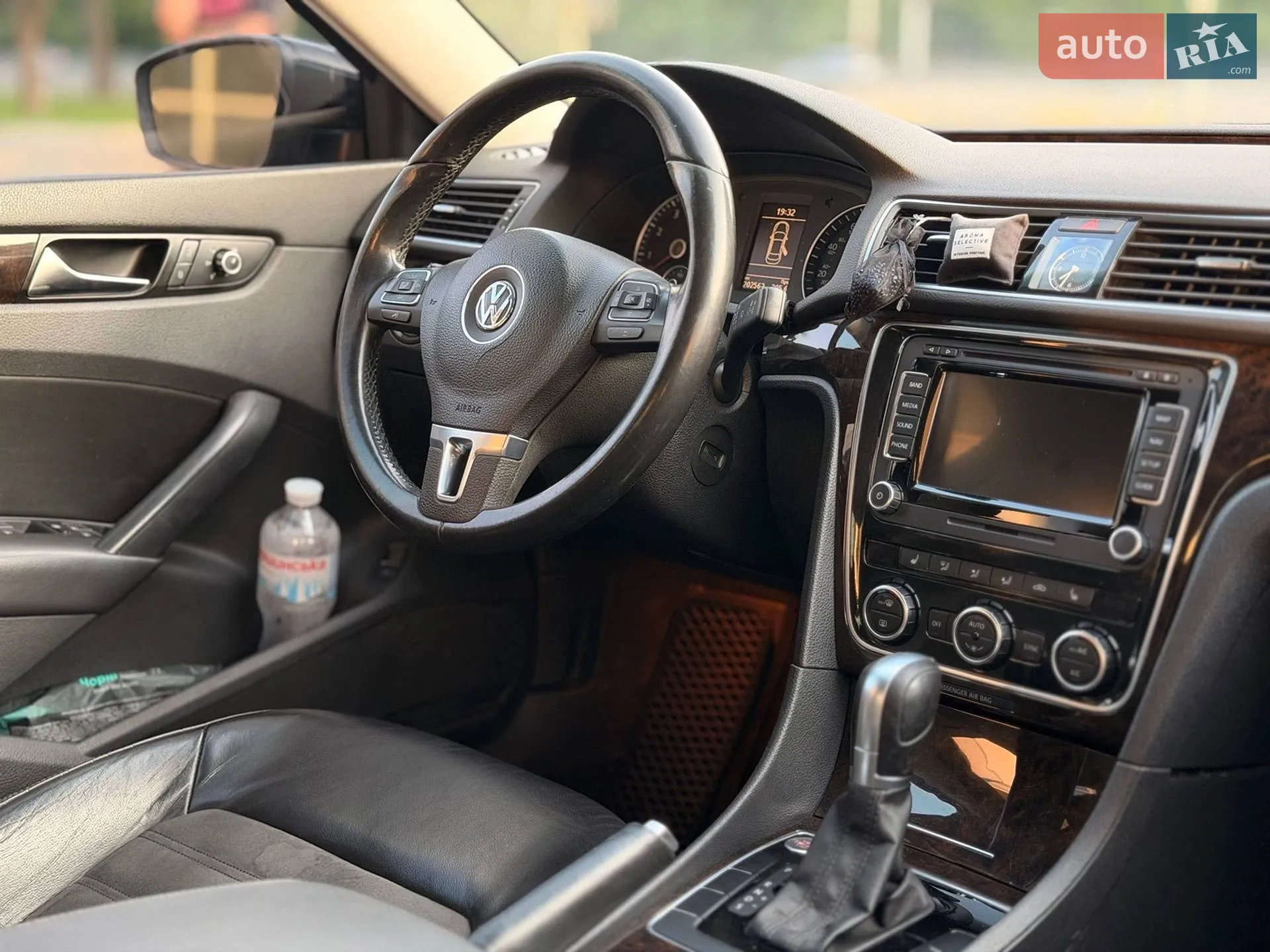 2014 Volkswagen Passat - мініатюра 25