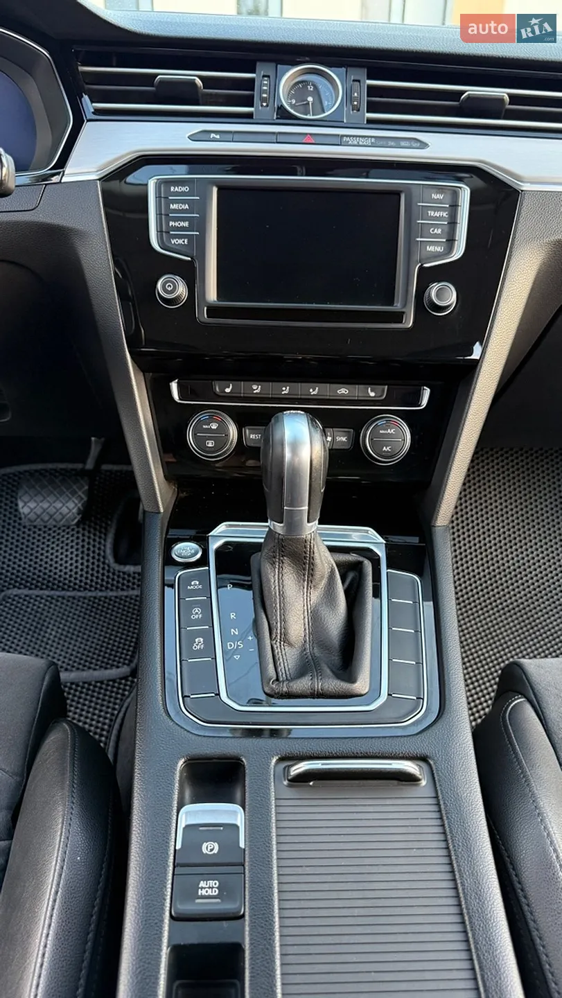 2016 Volkswagen Passat - мініатюра 40