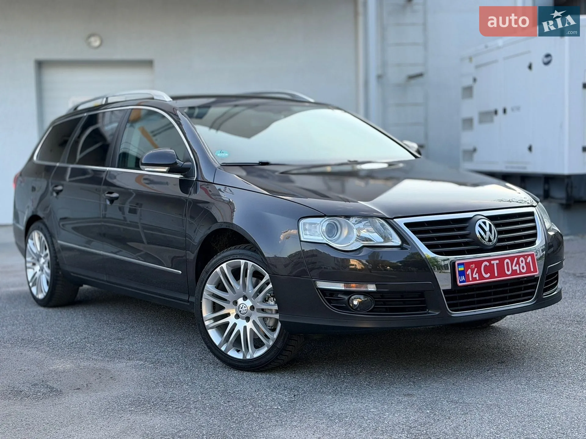 2010 Volkswagen Passat - мініатюра 3