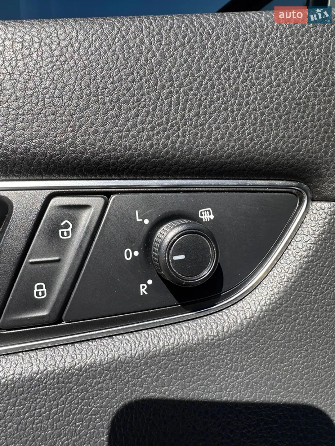 2017 Volkswagen Passat - мініатюра 16