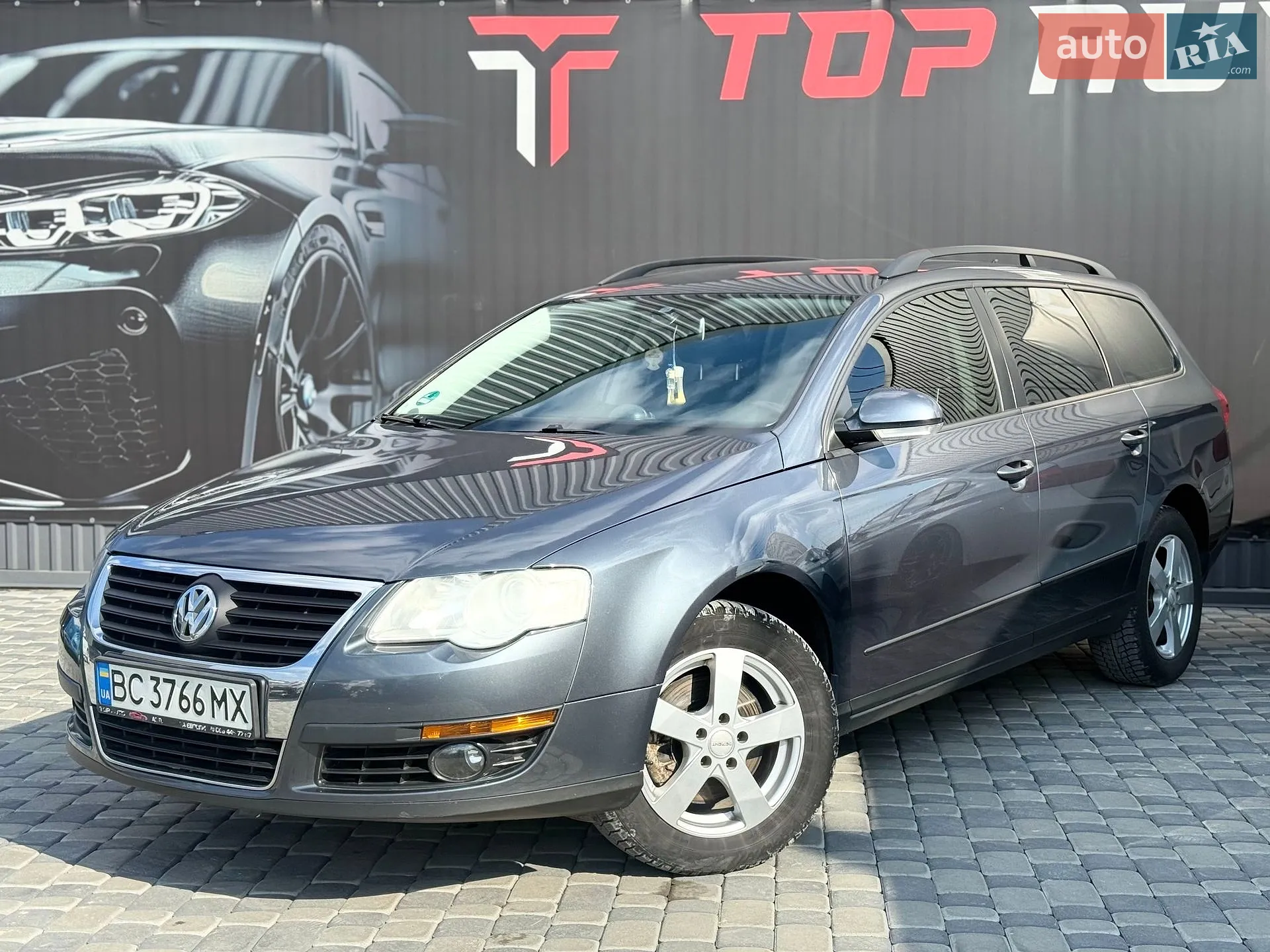 2010 Volkswagen Passat - фото 1