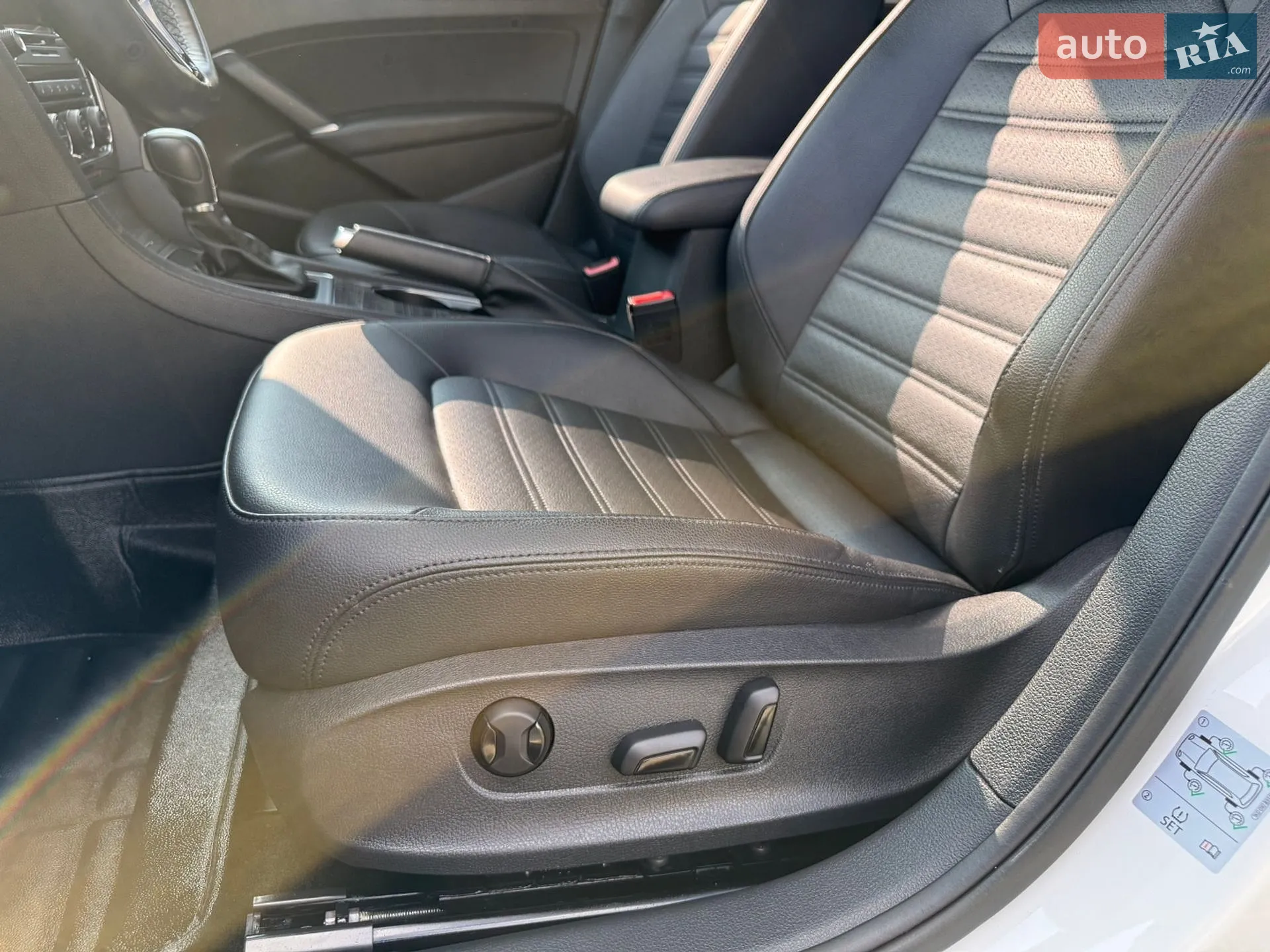2015 Volkswagen Passat - мініатюра 16