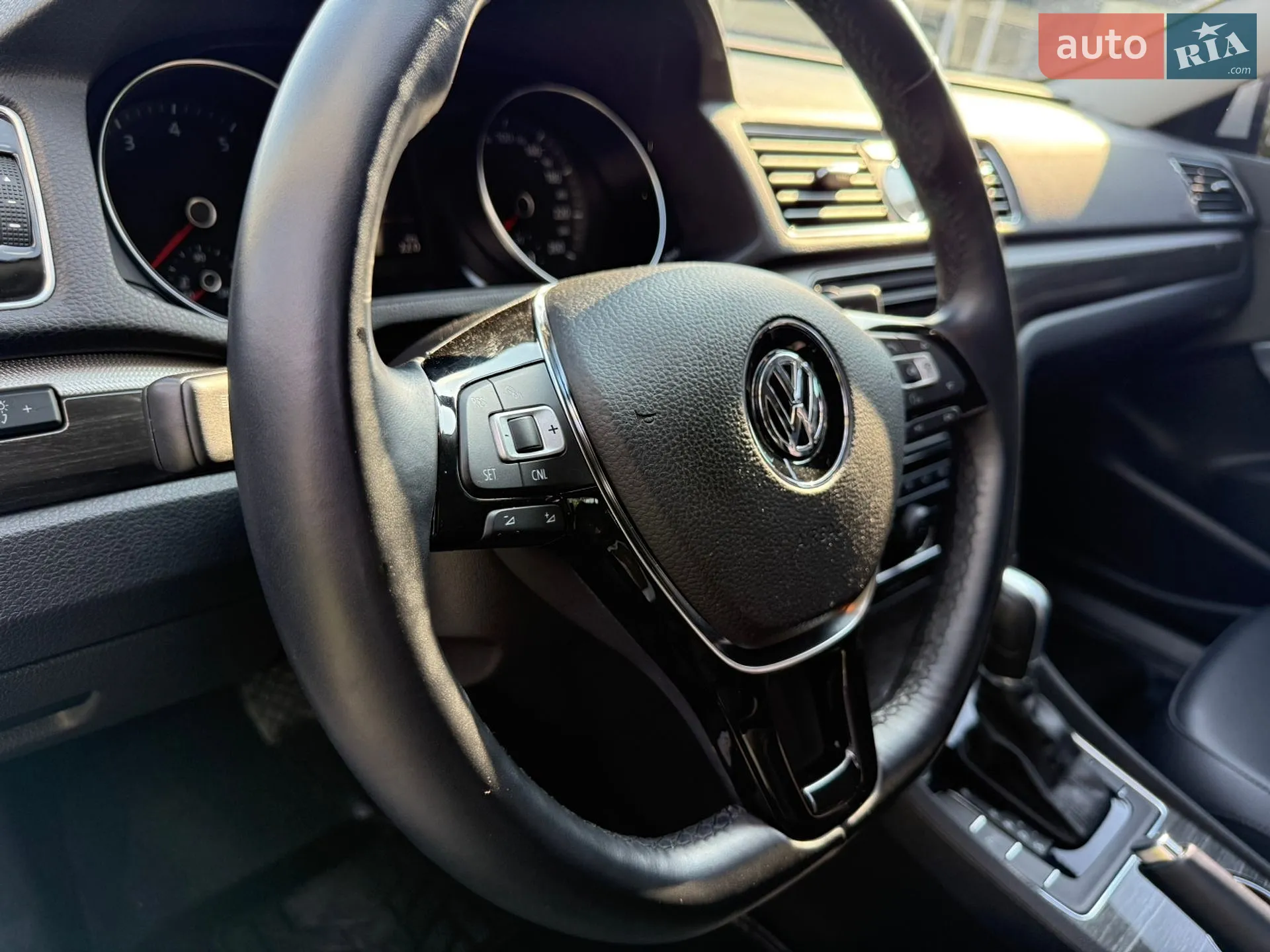 2015 Volkswagen Passat - мініатюра 21
