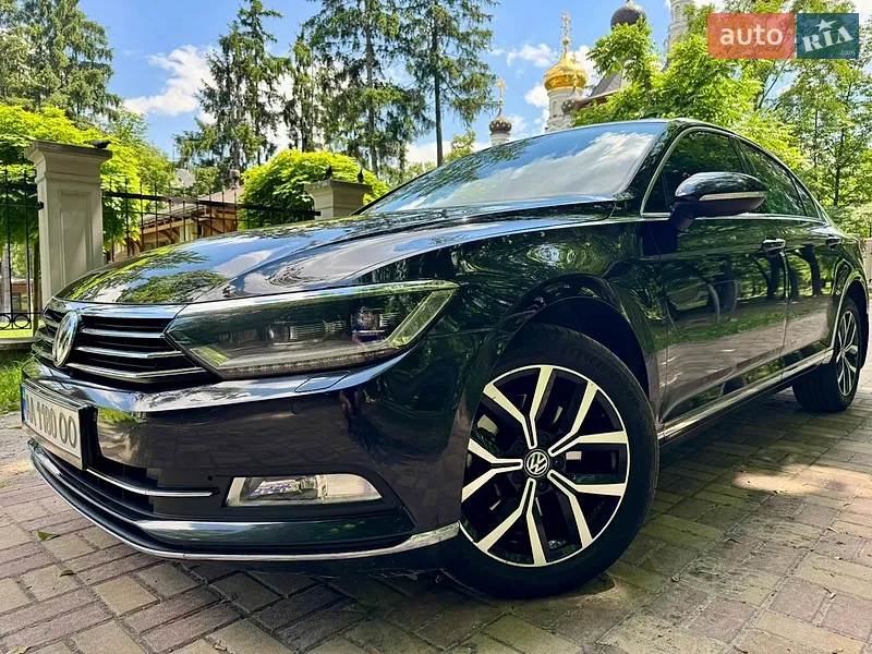 Volkswagen Passat 2018 VIN WVWZZZ3CZJE152620 фото оголошення 2 з 59