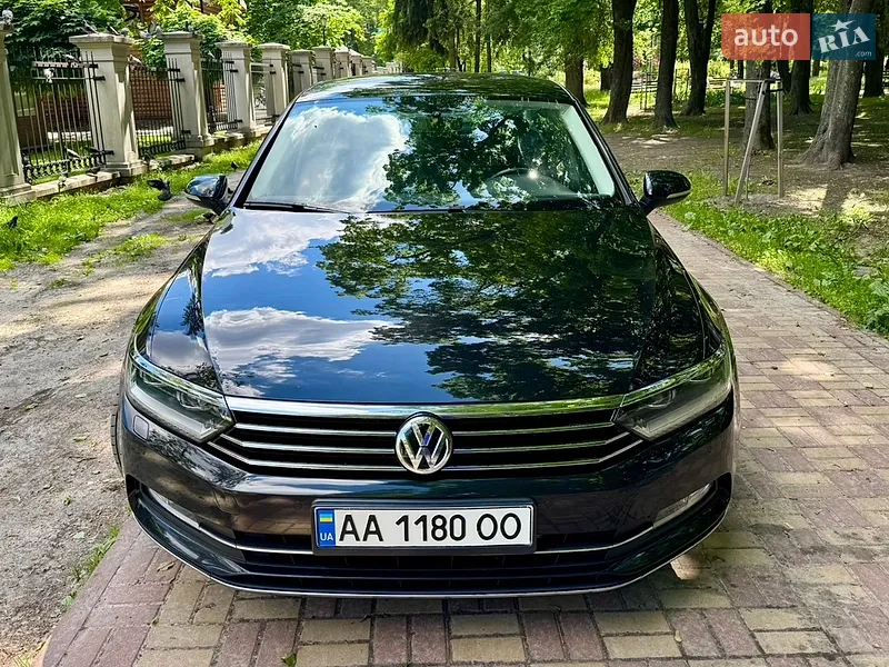 Volkswagen Passat 2018 VIN WVWZZZ3CZJE152620 фото оголошення 4 з 59