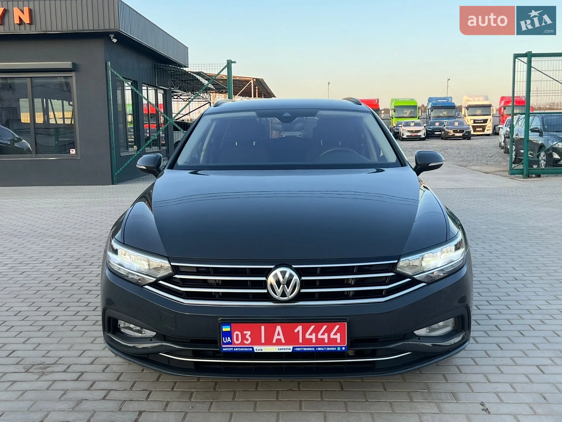 2019 Volkswagen Passat - мініатюра 2