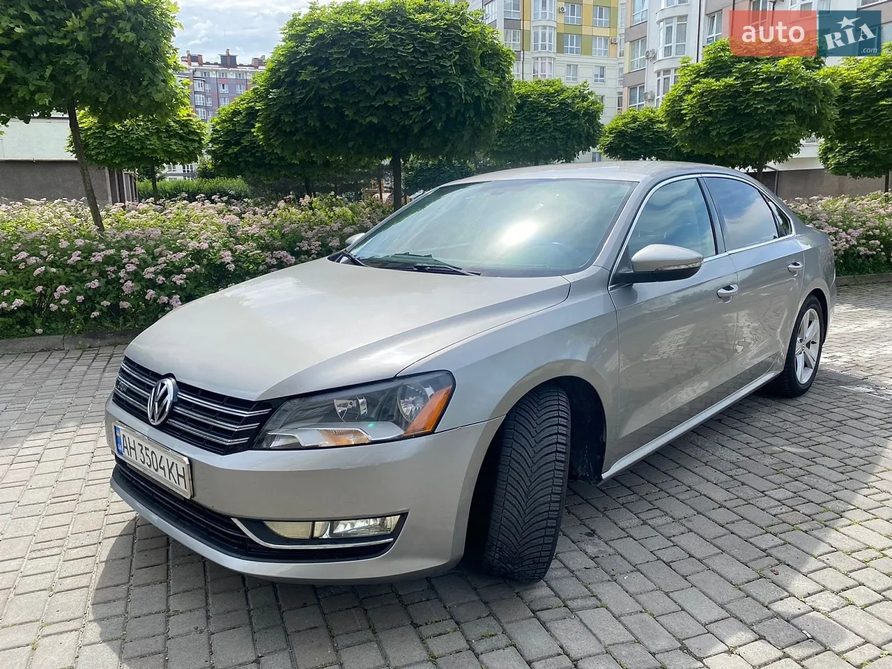 2010 Volkswagen Passat - мініатюра 12