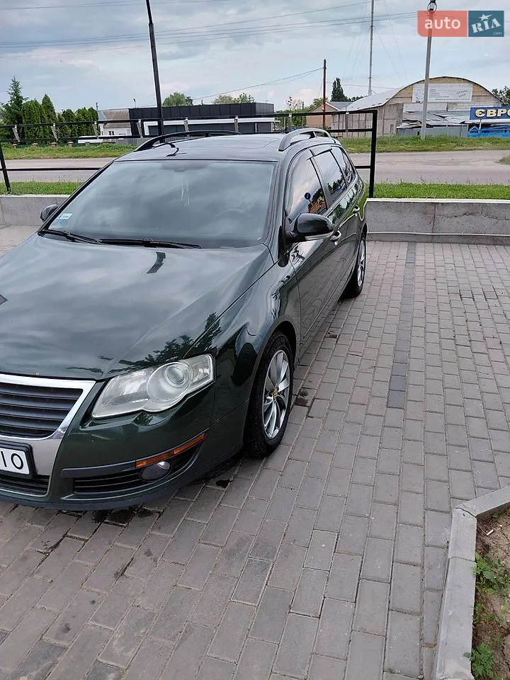 2010 Volkswagen Passat - мініатюра 22
