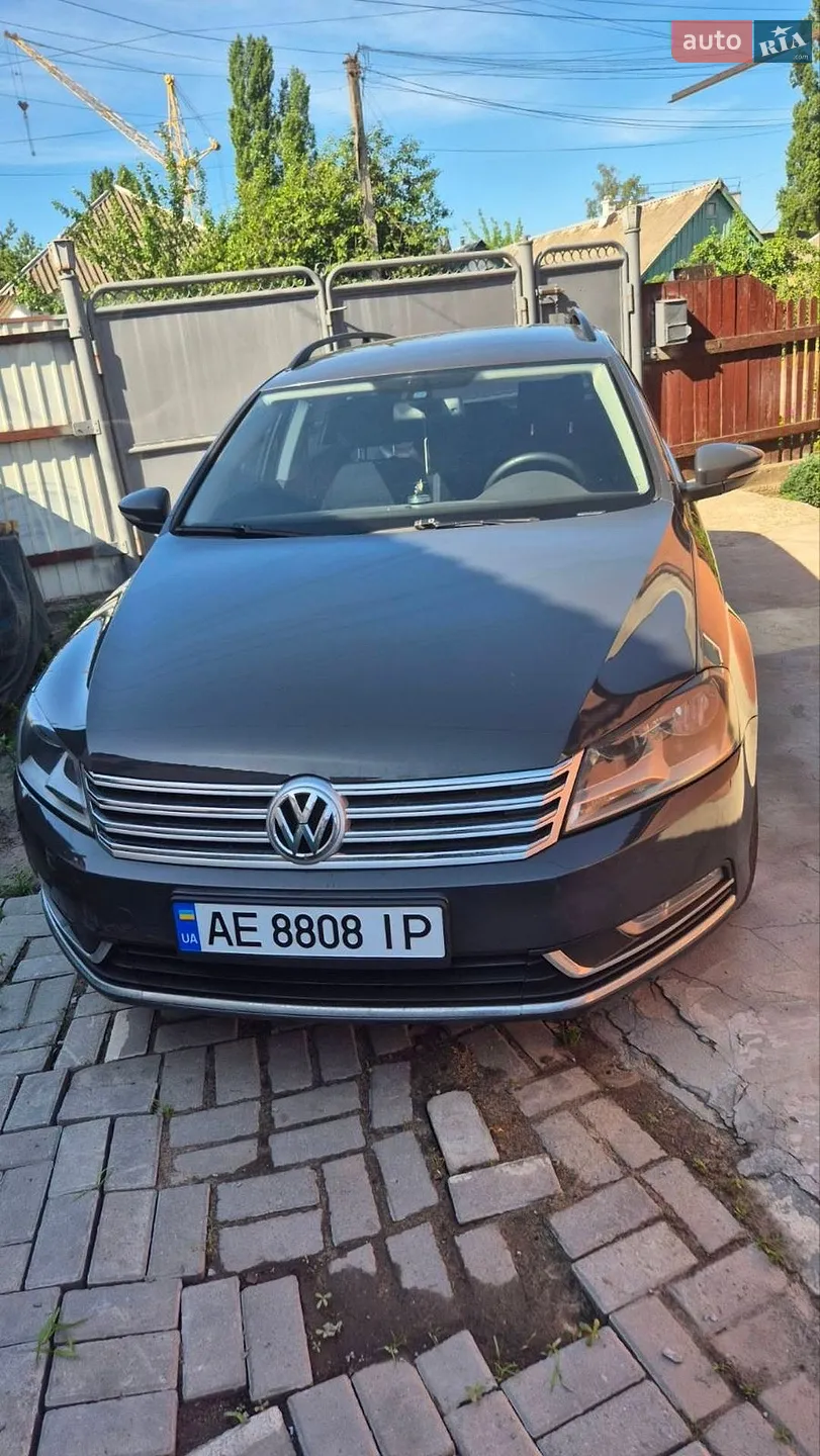 2011 Volkswagen Passat - мініатюра 5